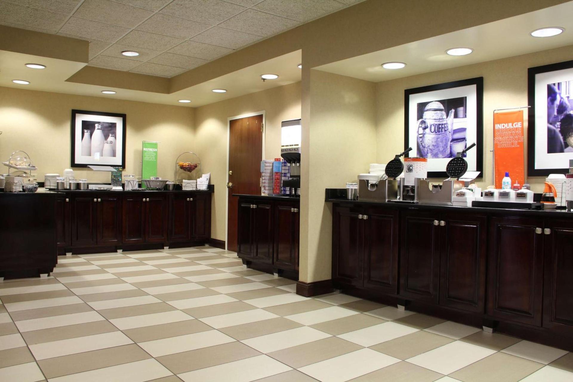 Hampton Inn Danville photo 10