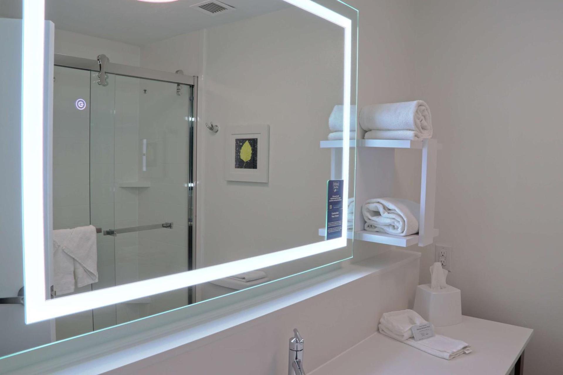 Hampton Inn Danville photo 14
