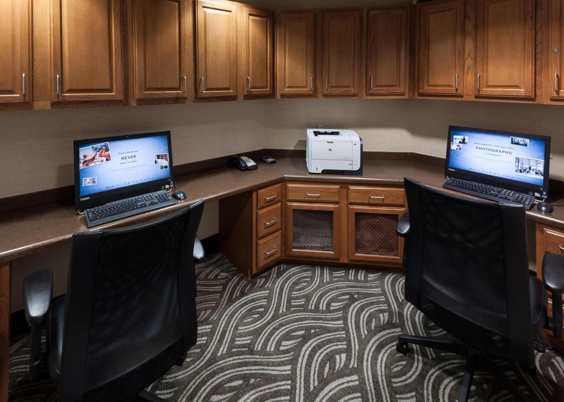 Hampton Inn & Suites Davenport photo 31