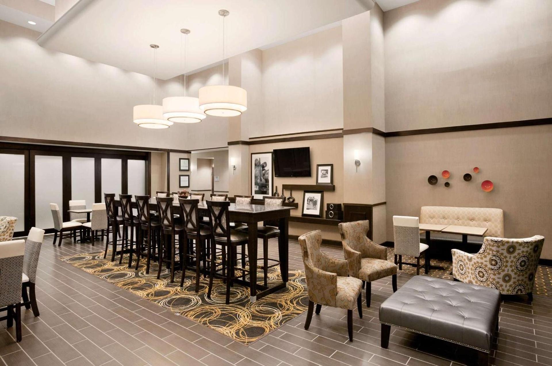 Hampton Inn & Suites - Mansfield photo 11