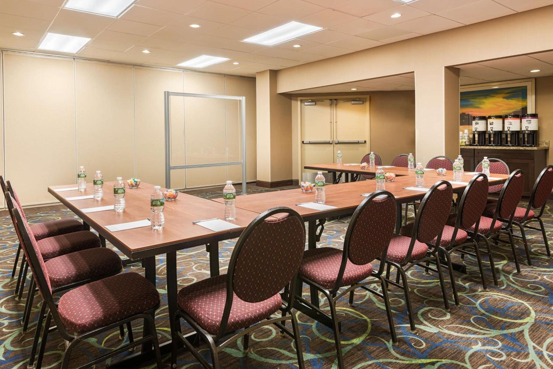 Hampton Inn White Plains/Tarrytown photo 22
