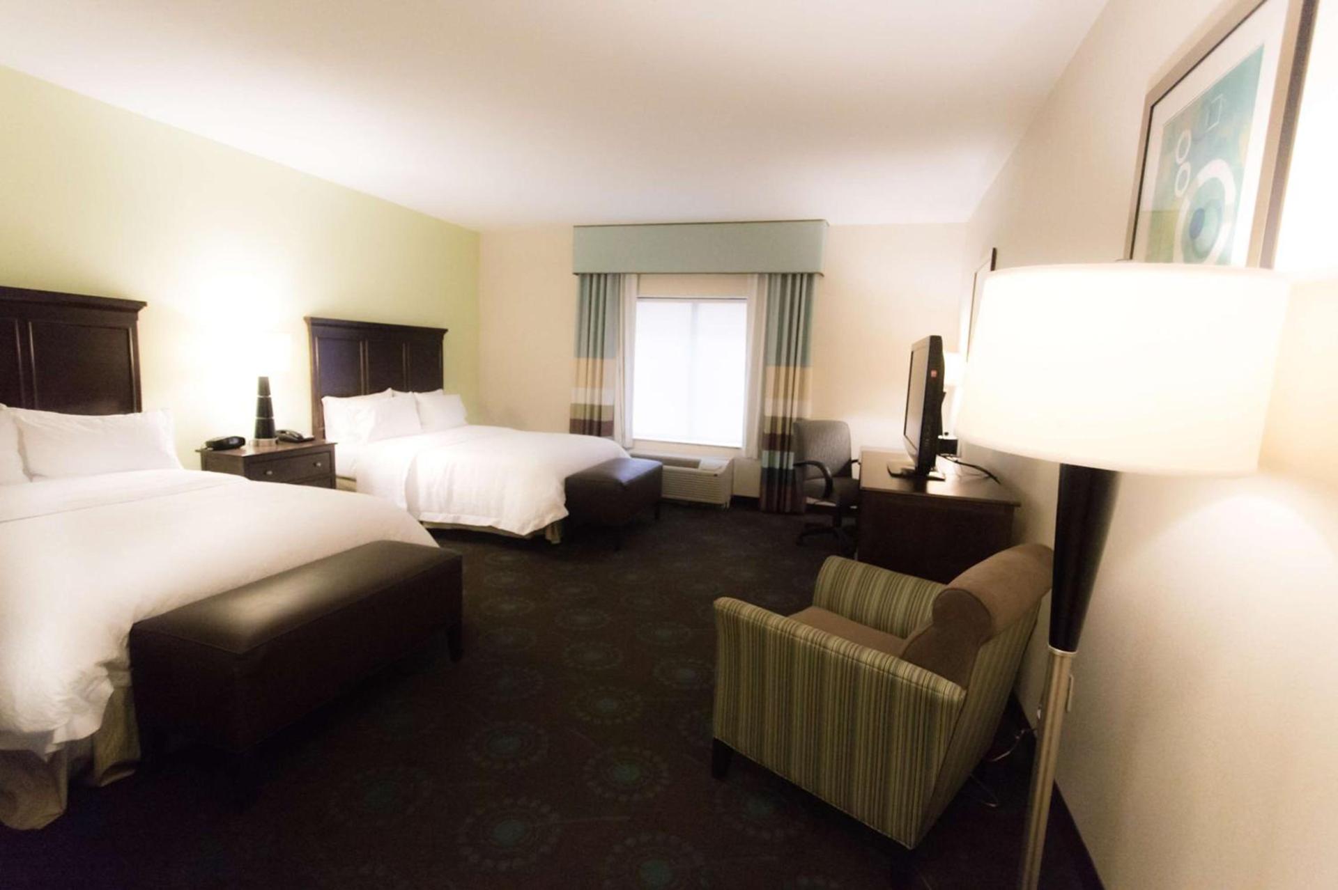Hampton Inn & Suites Middlebury photo 19