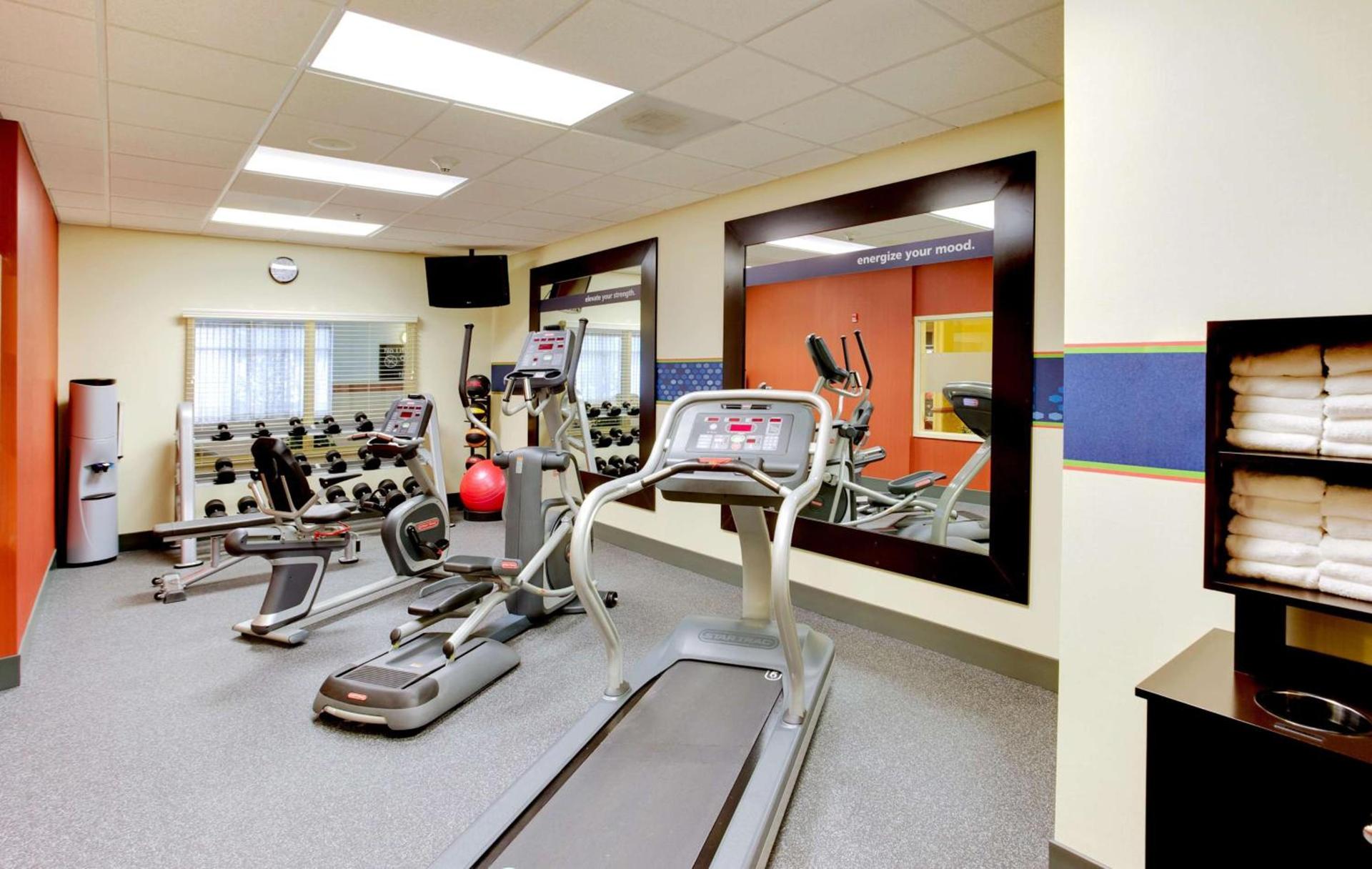 Hampton Inn Emporia photo 30