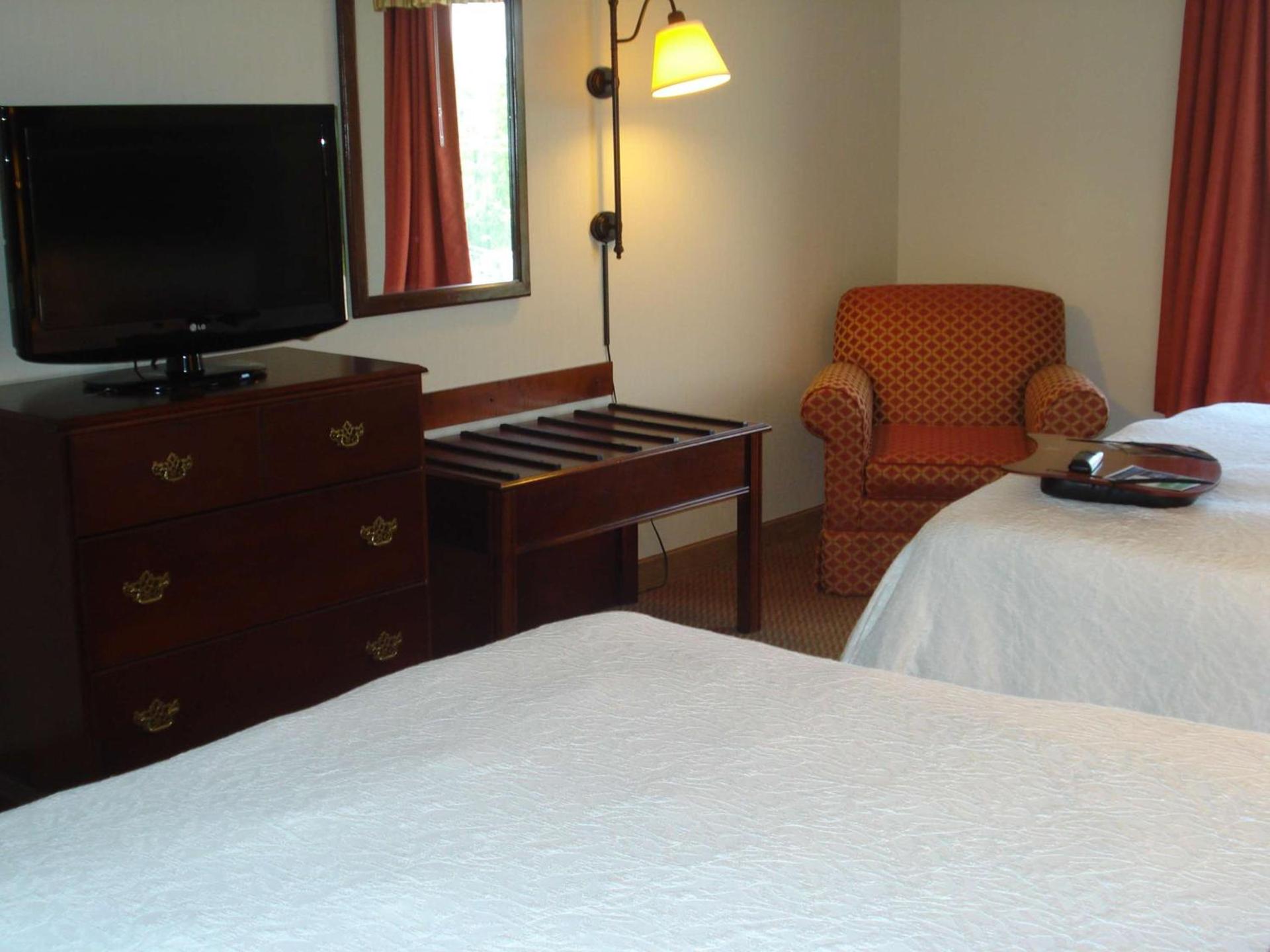 Hampton Inn Emporia photo 50