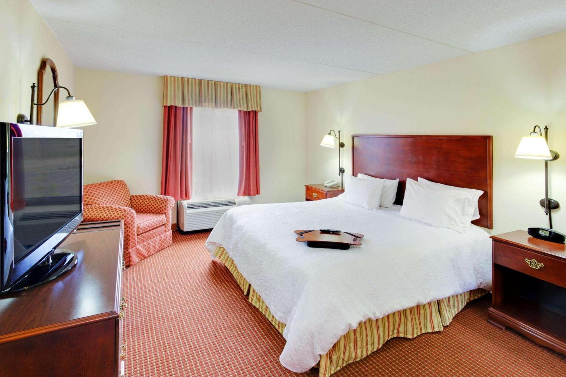 Hampton Inn Emporia photo 55