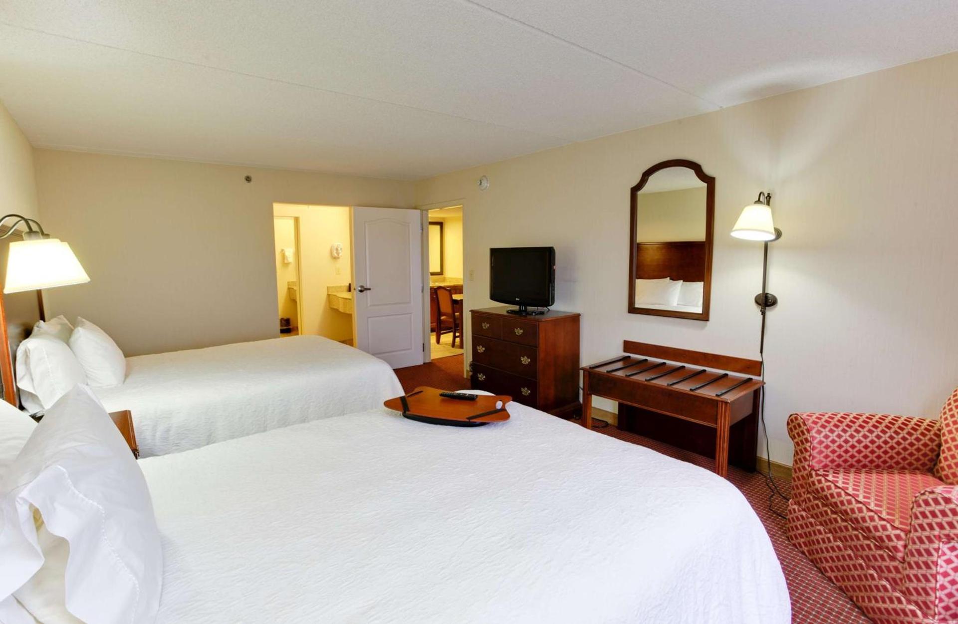 Hampton Inn Emporia photo 59