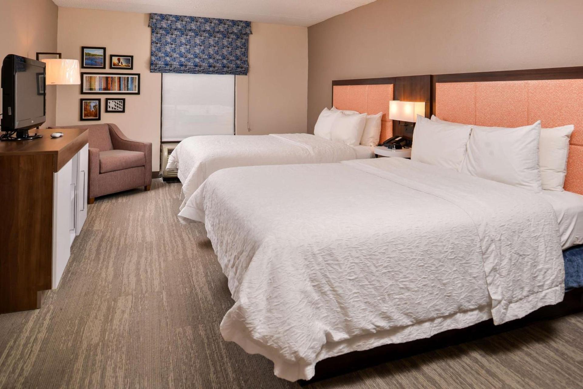 Hampton Inn Emporia photo 67