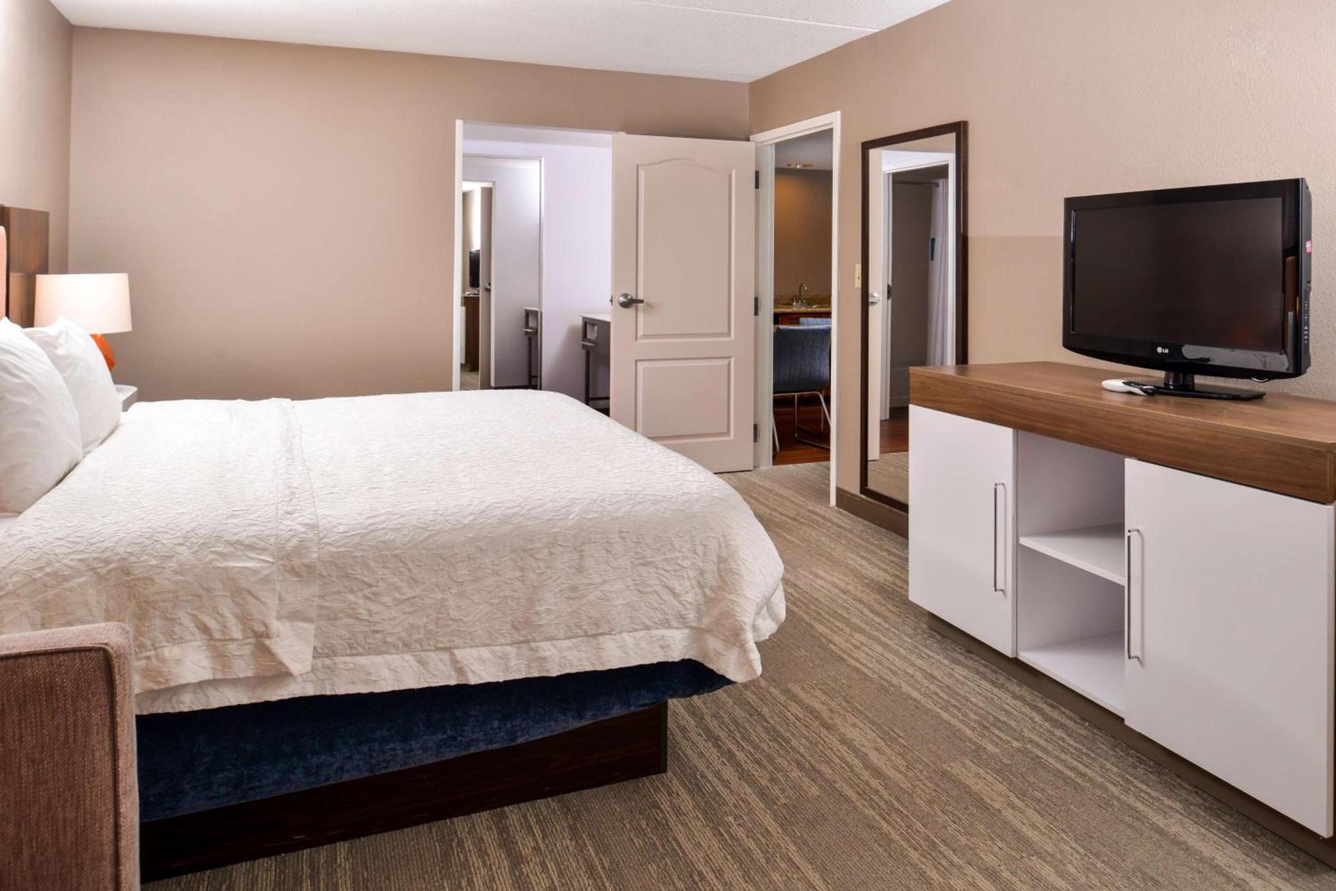 Hampton Inn Emporia photo 68