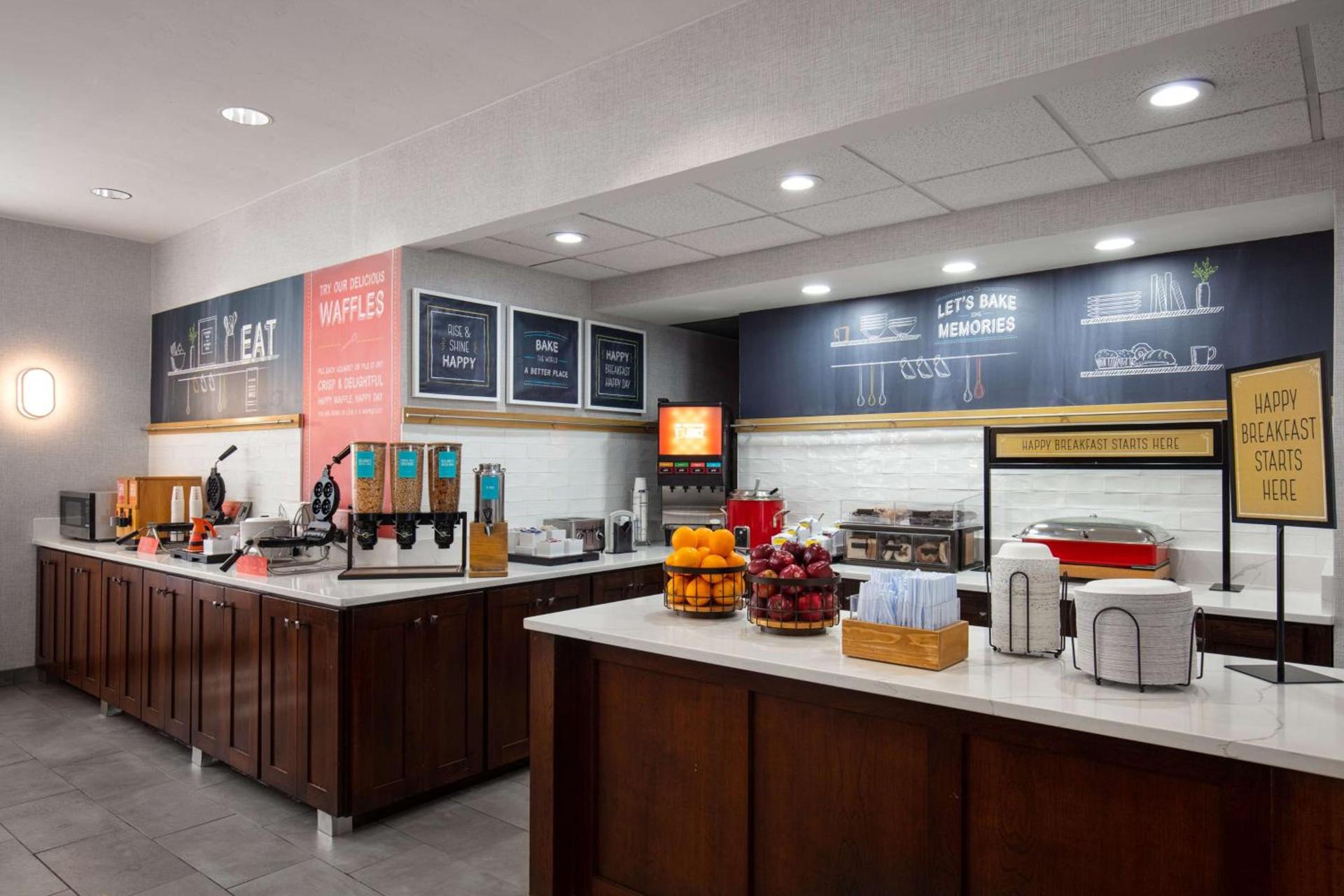 Hampton Inn & Suites El Paso-Airport photo 11