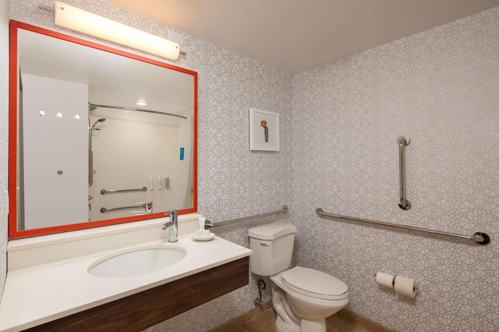 Hampton Inn & Suites El Paso-Airport photo 30