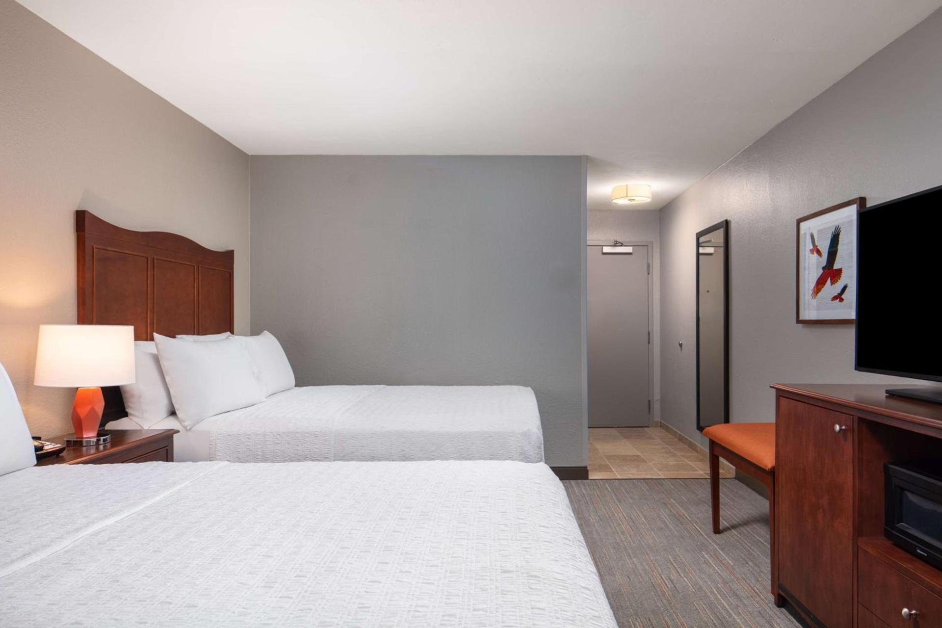 Hampton Inn & Suites El Paso-Airport photo 32
