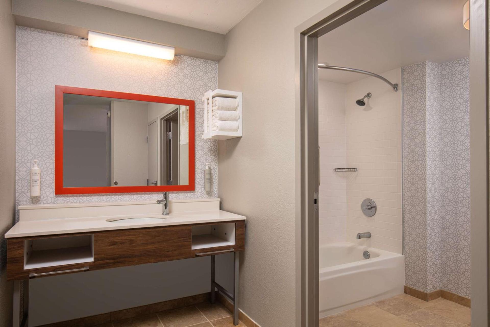 Hampton Inn & Suites El Paso-Airport photo 36