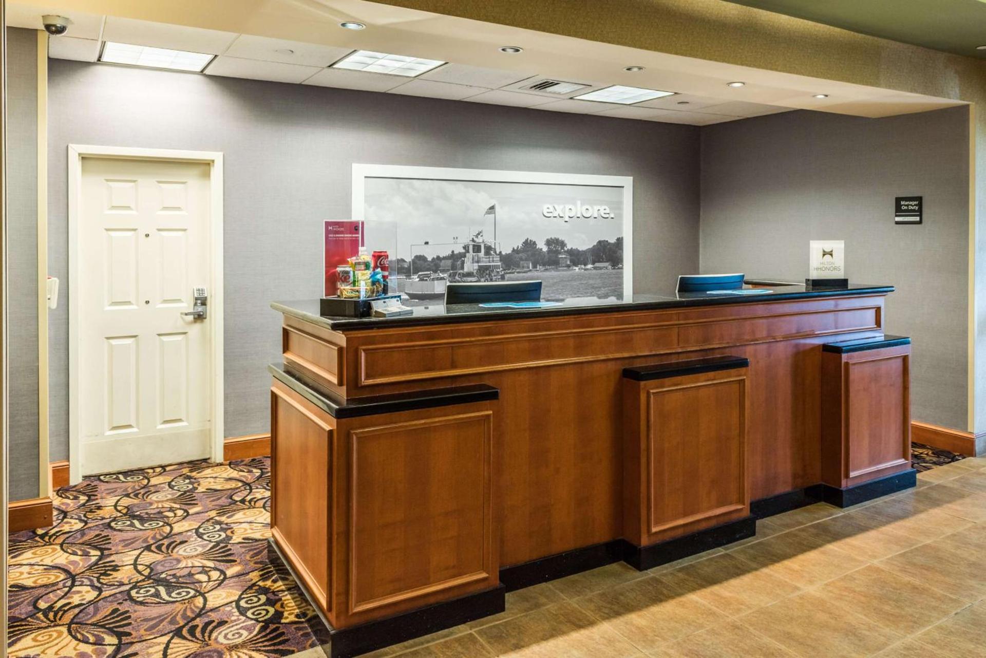 Hampton Inn Easton photo 10