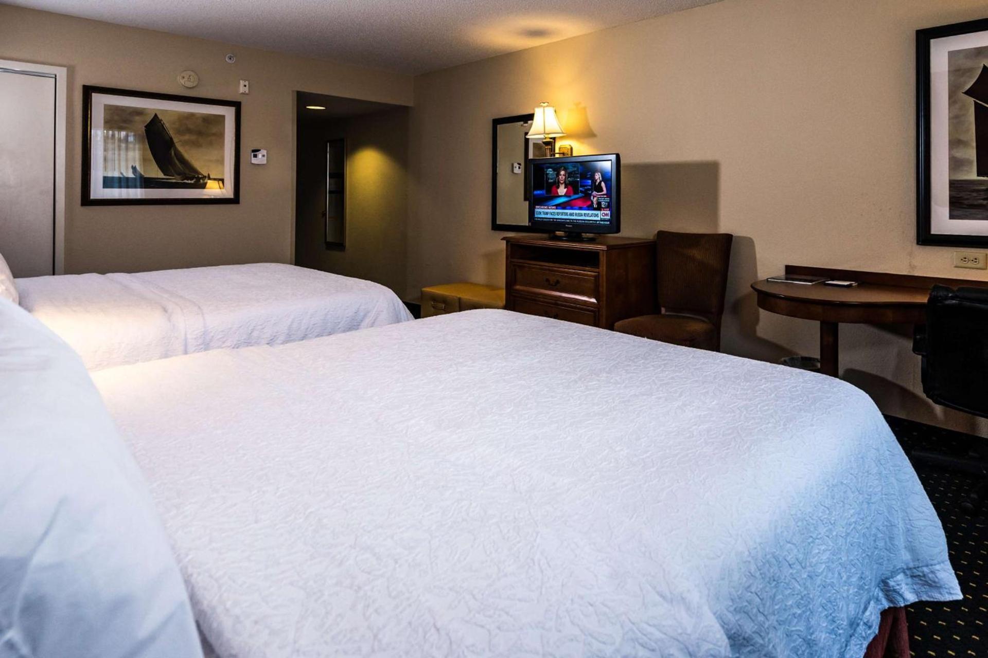 Hampton Inn Easton photo 30