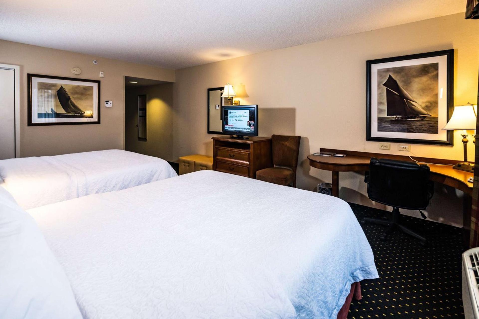 Hampton Inn Easton photo 31