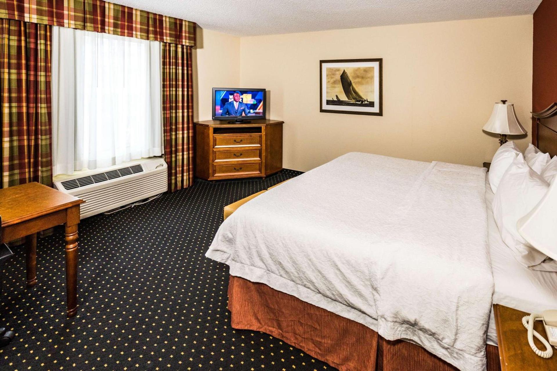 Hampton Inn Easton photo 34