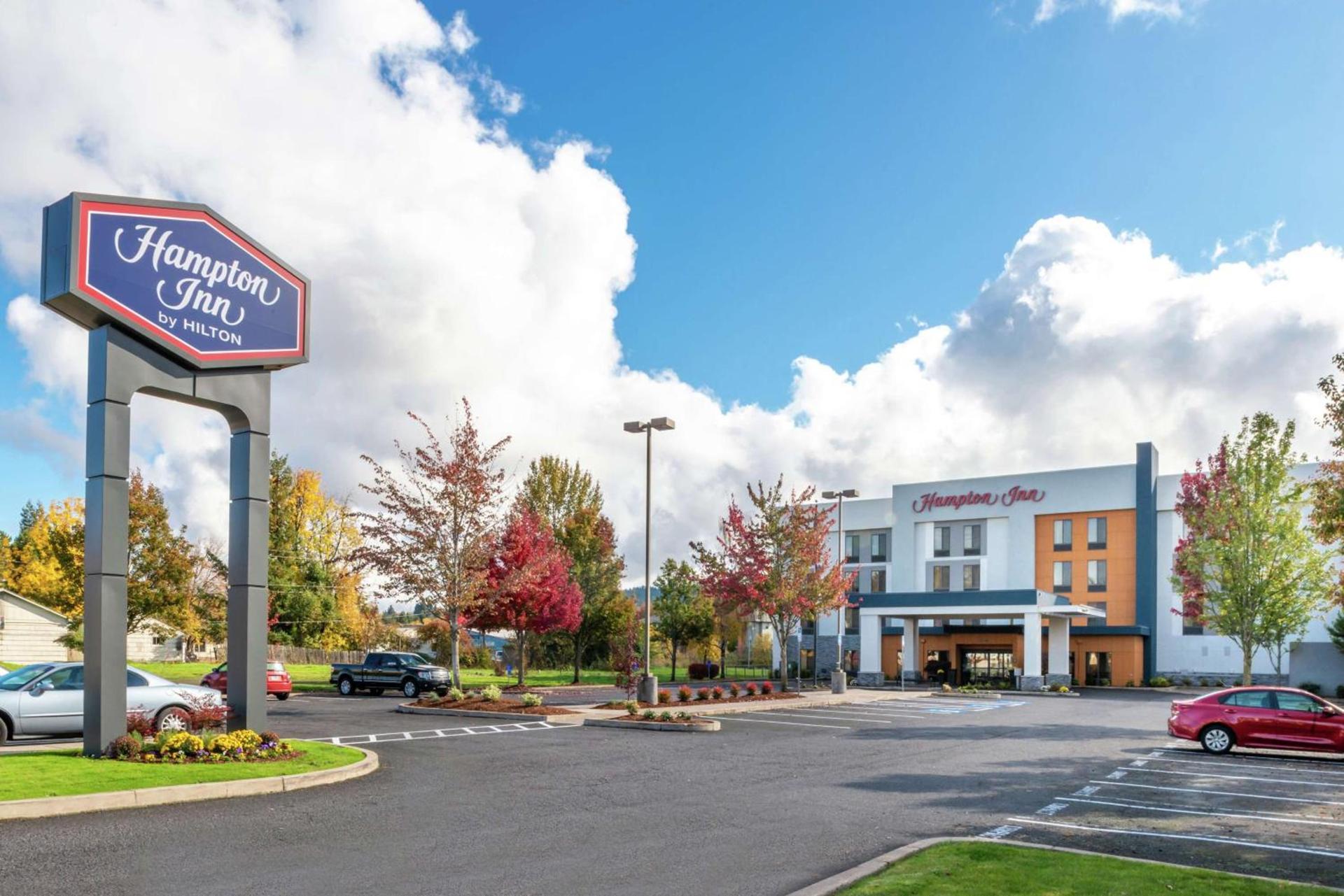 Hampton Inn Eugene photo 5