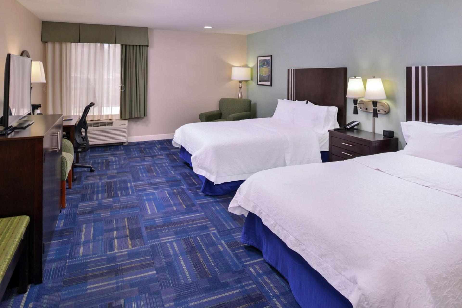 Hampton Inn Eugene photo 2