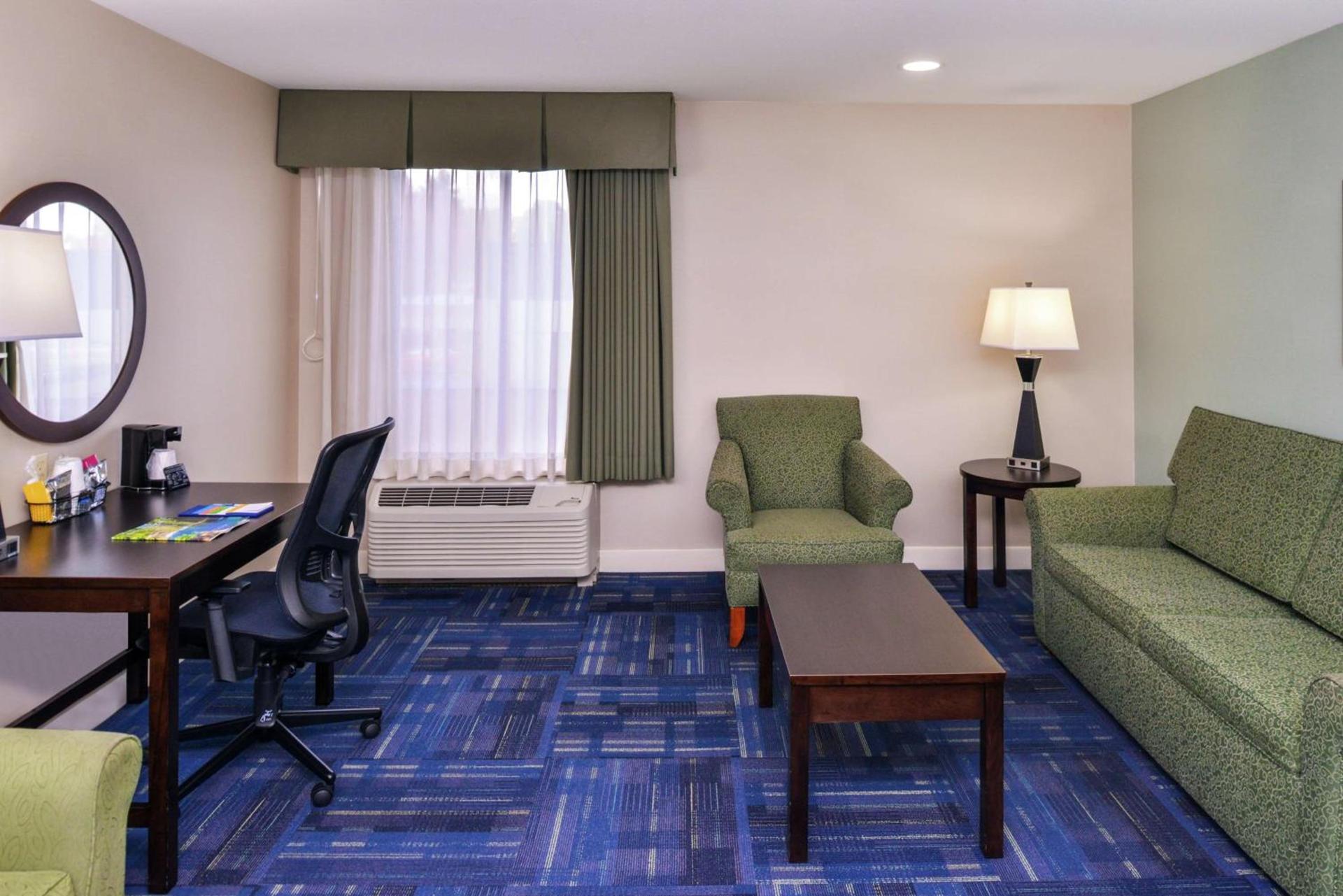 Hampton Inn Eugene photo 19