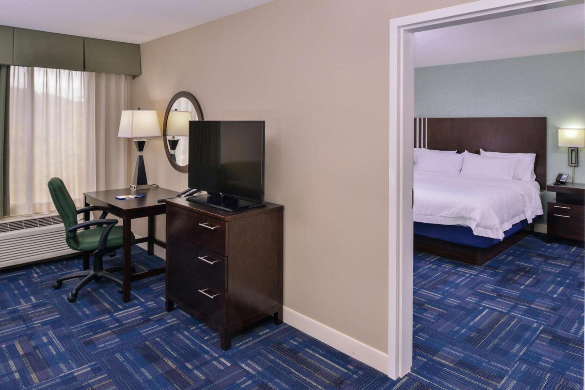 Hampton Inn Eugene photo 22