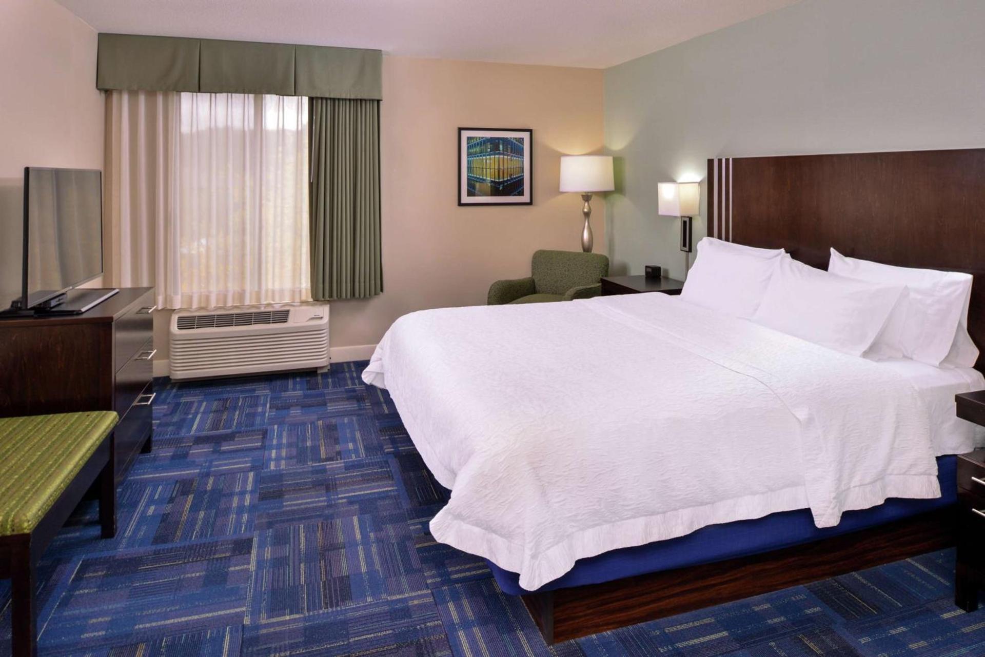 Hampton Inn Eugene photo 29
