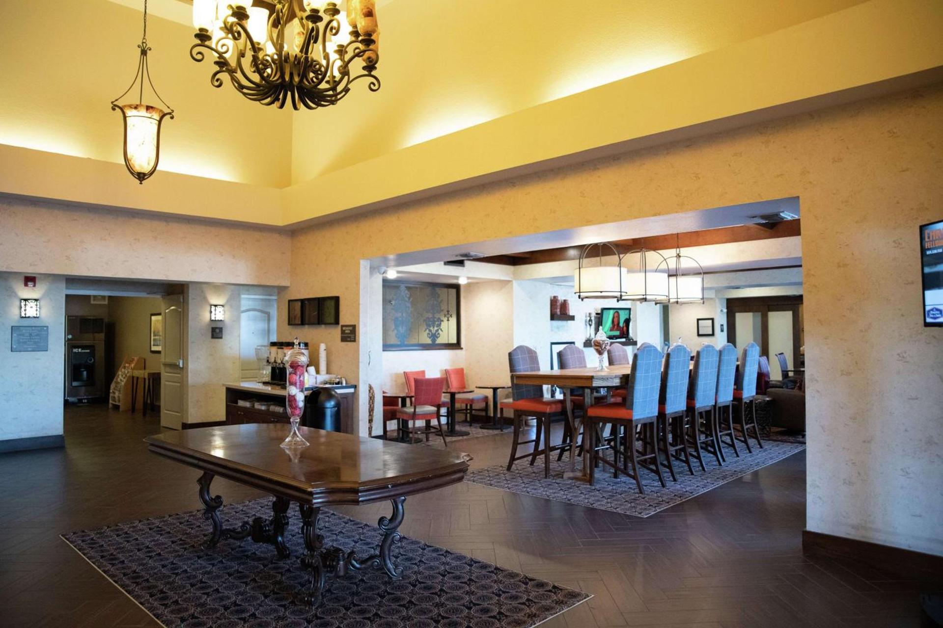 Hampton Inn & Suites Fresno photo 3