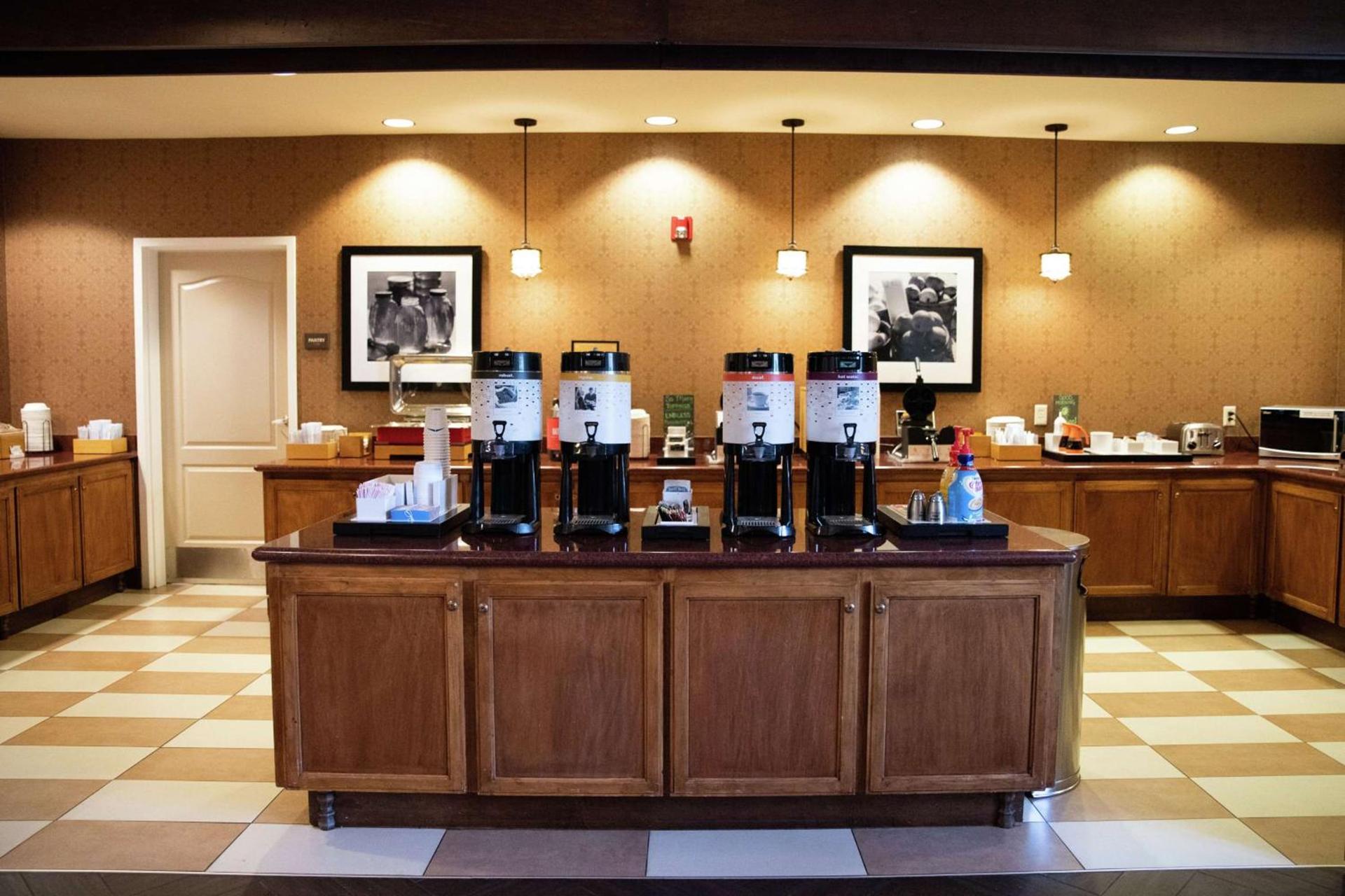 Hampton Inn & Suites Fresno photo 6