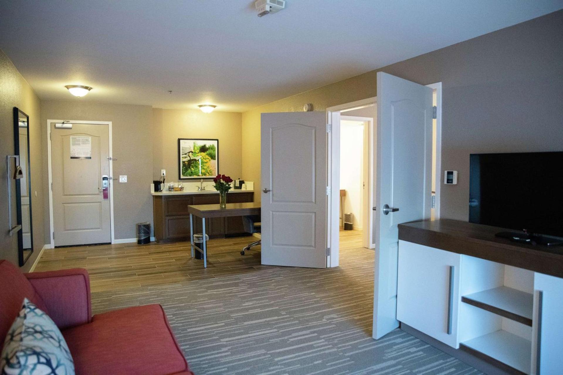 Hampton Inn & Suites Fresno photo 14