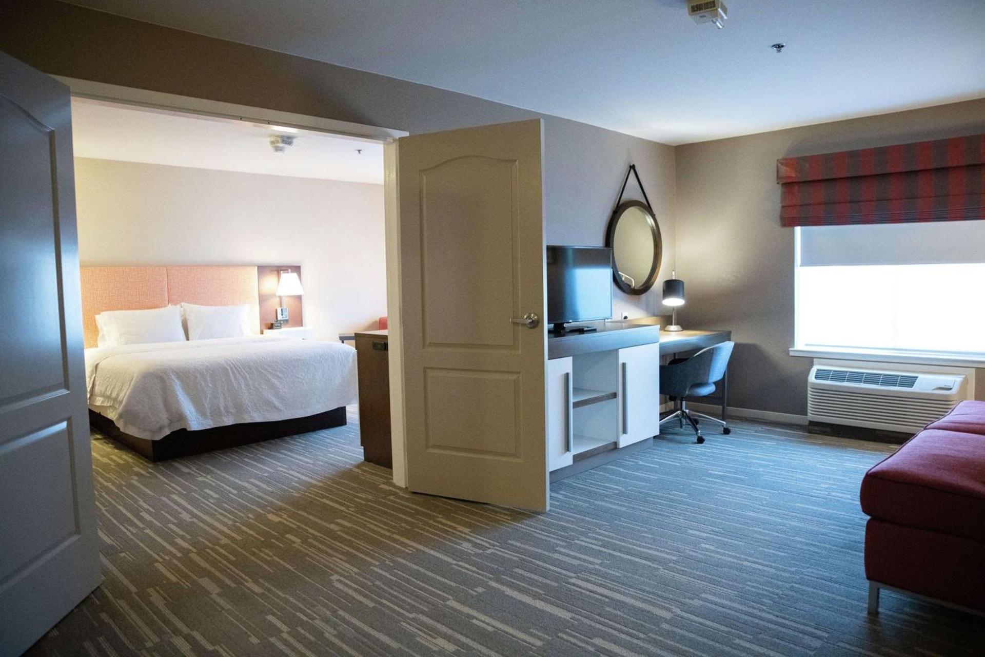 Hampton Inn & Suites Fresno photo 15