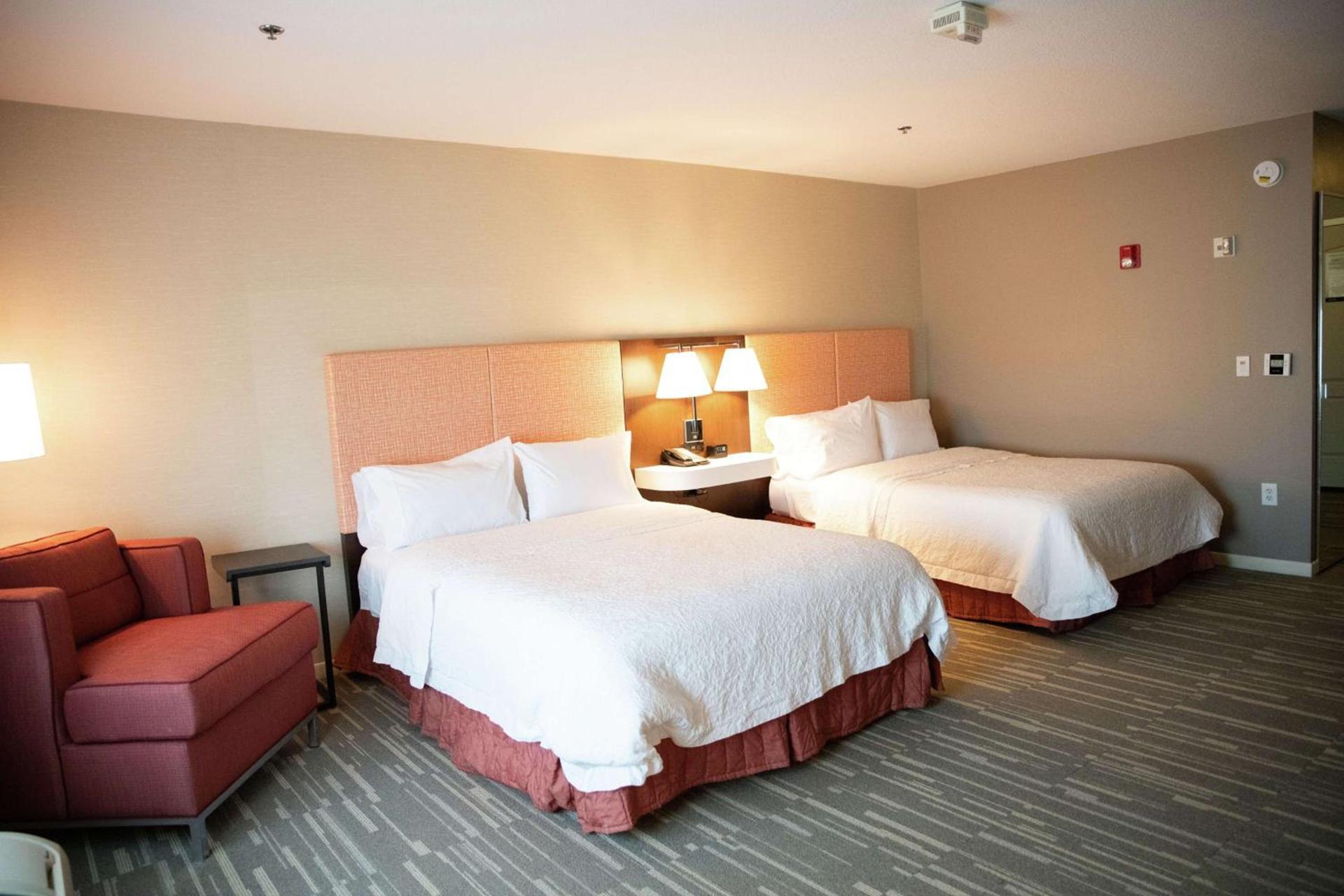 Hampton Inn & Suites Fresno photo 24