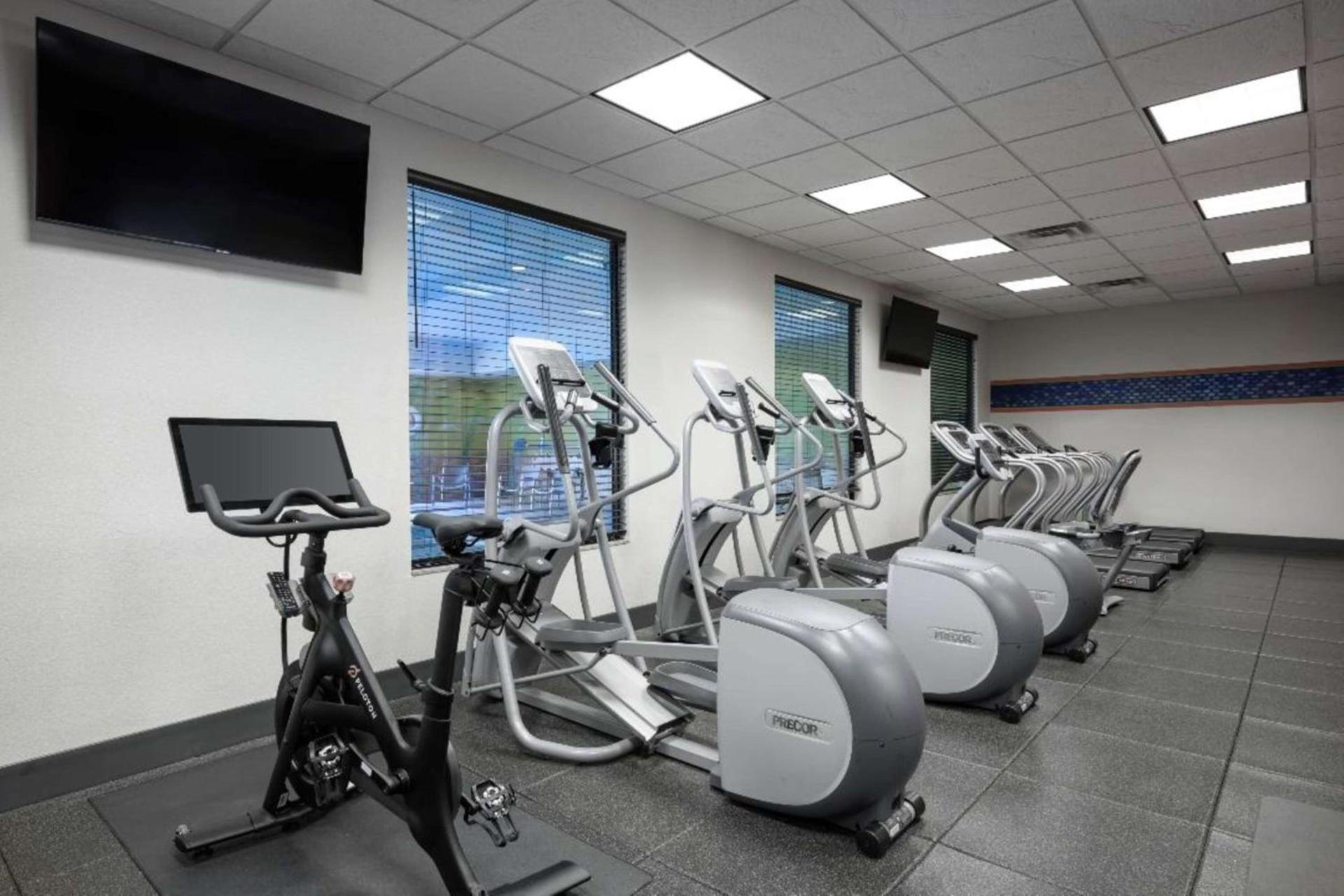 Hampton Inn Evansville Airport photo 4