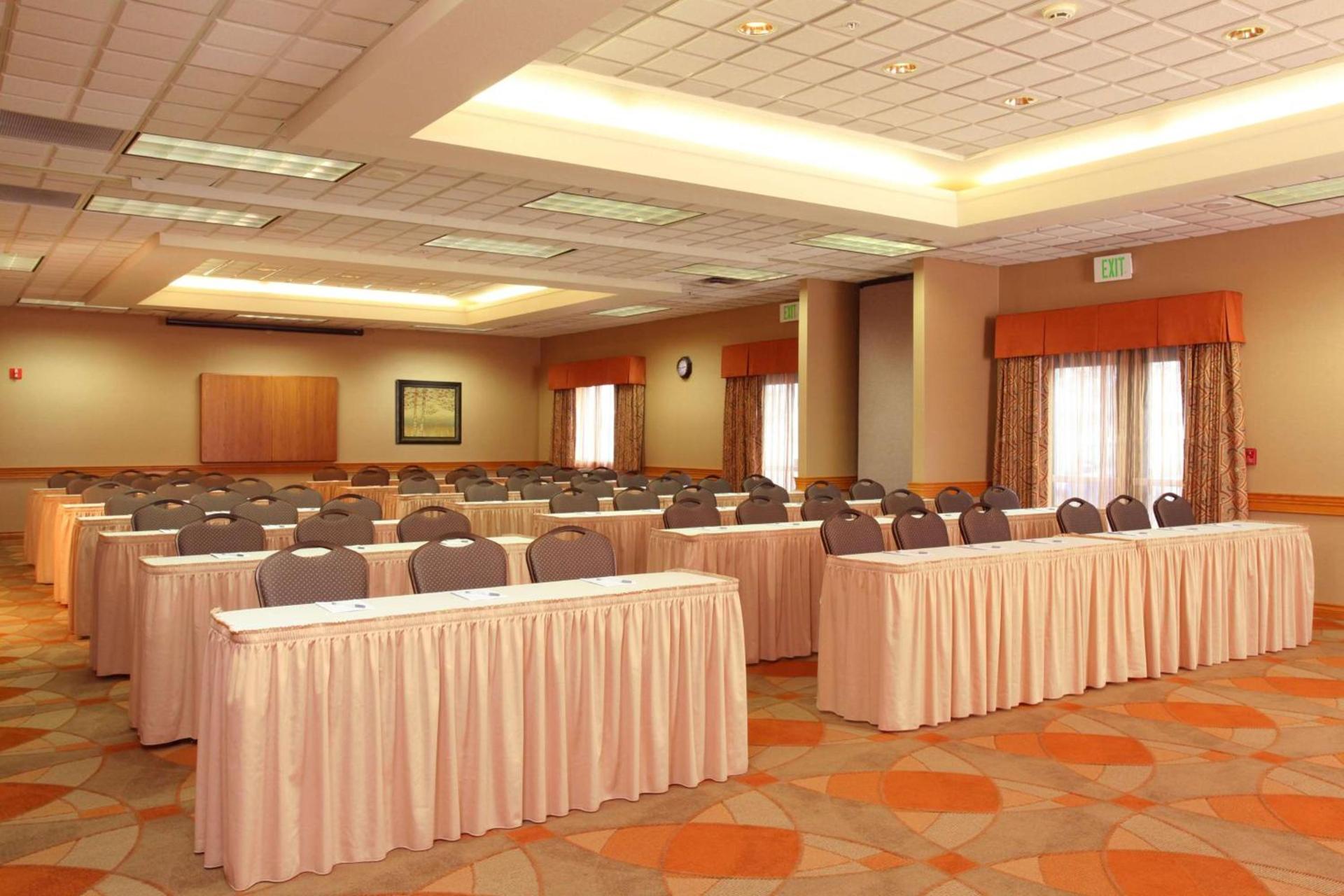 Hampton Inn Kalispell photo 46