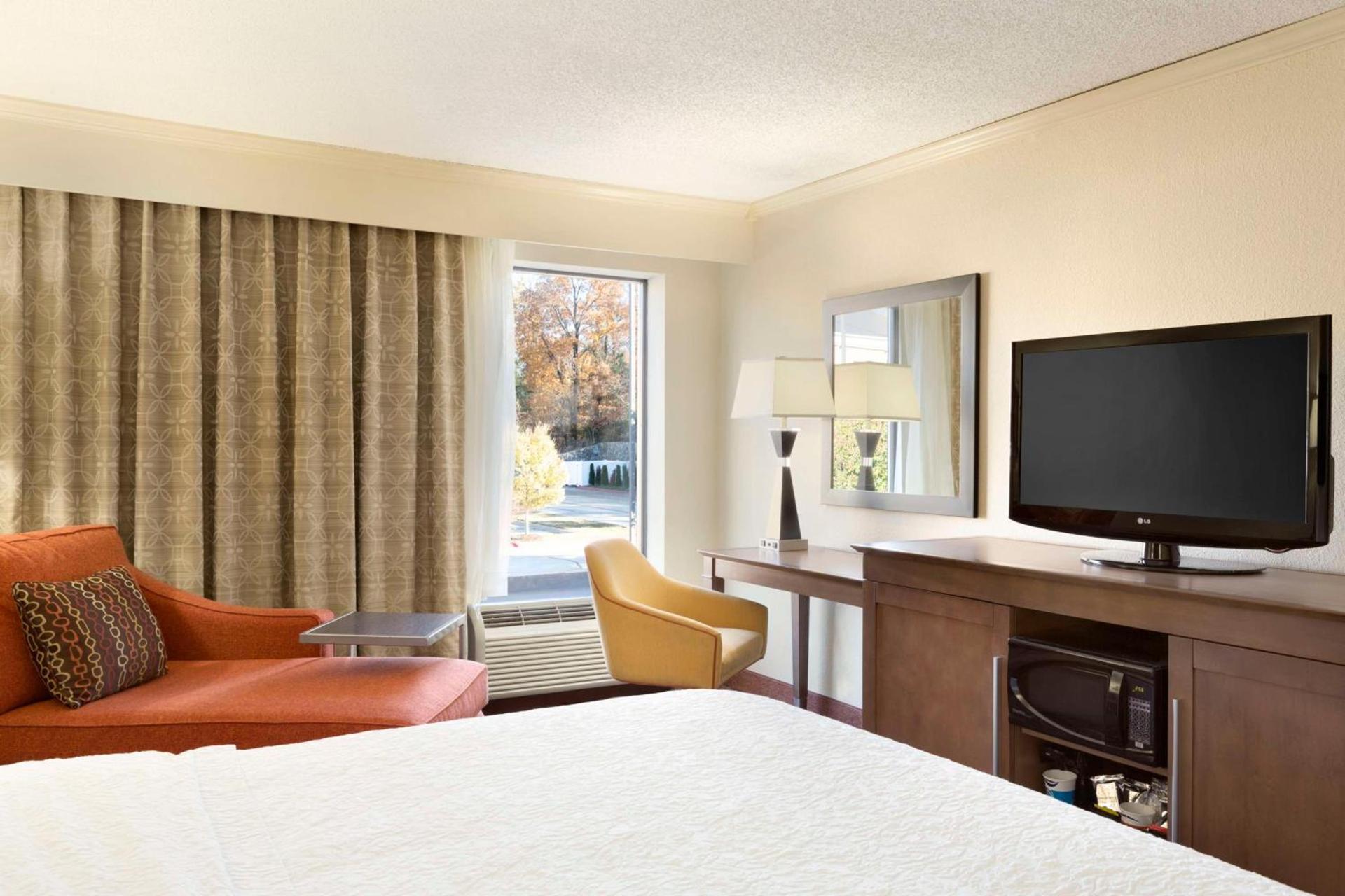 Hampton Inn Forrest City photo 11