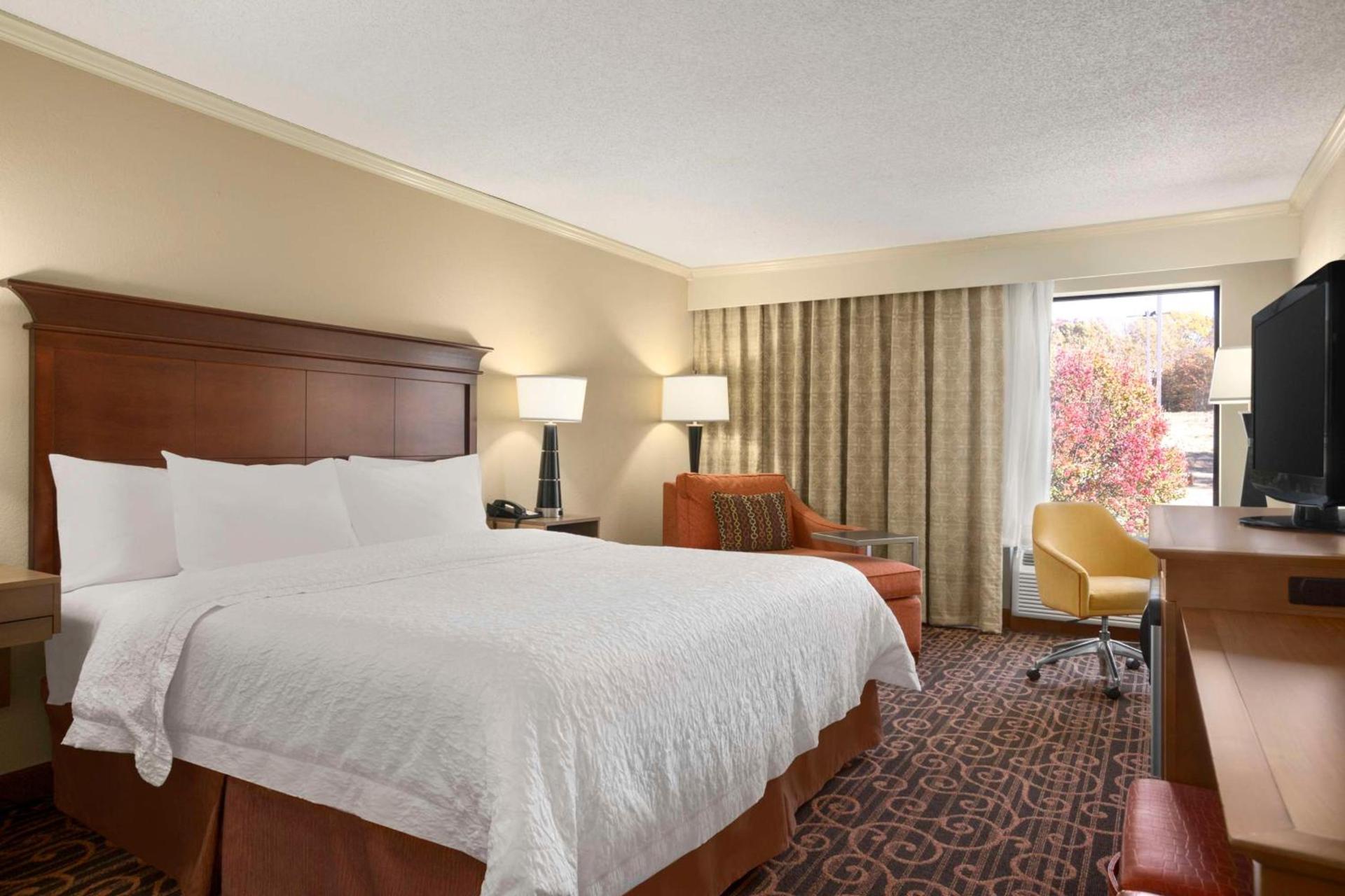 Hampton Inn Forrest City photo 22
