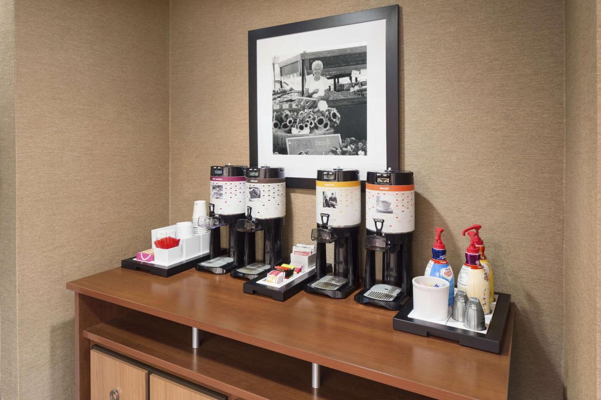 Hampton Inn Findlay photo 3