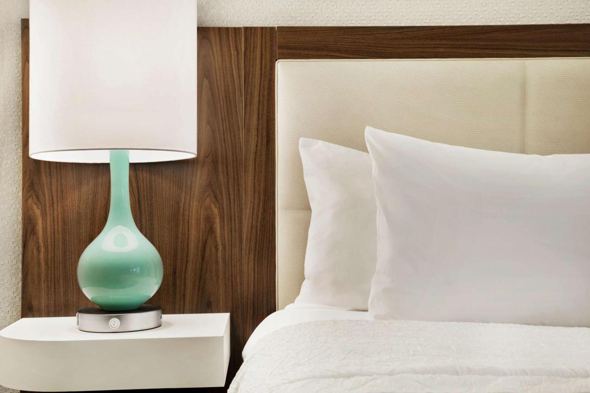 Hampton Inn Findlay photo 12