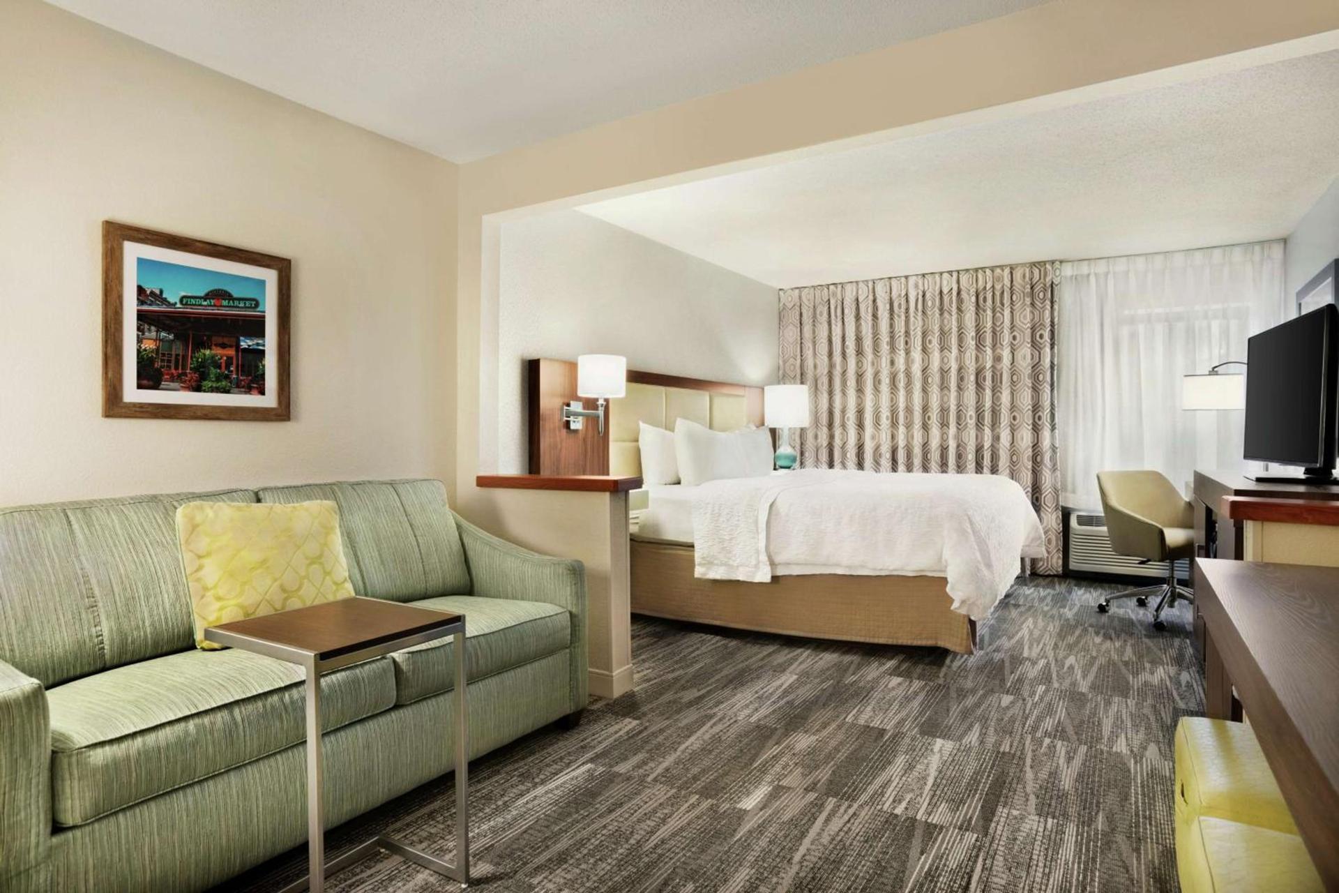 Hampton Inn Findlay photo 13