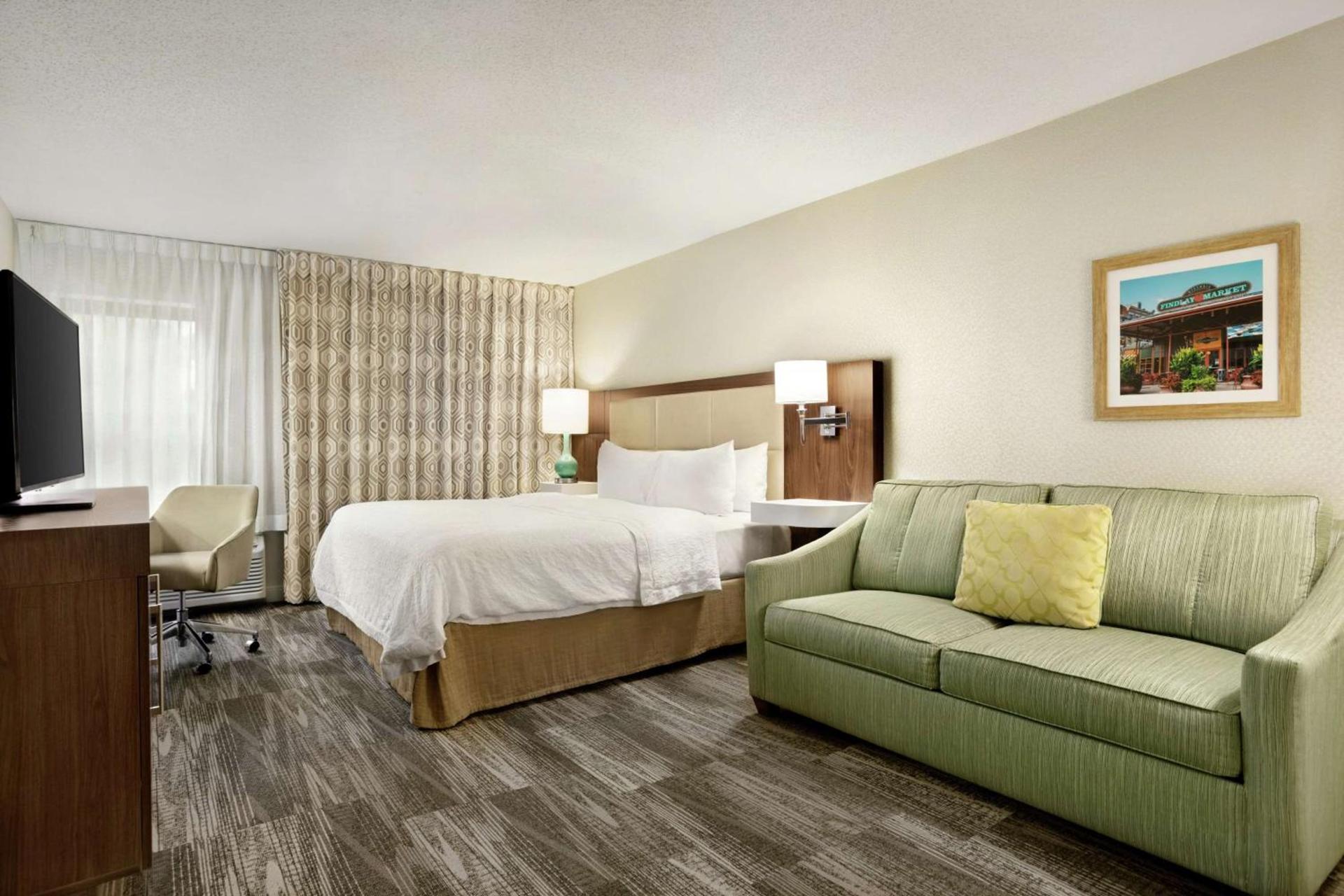 Hampton Inn Findlay photo 15