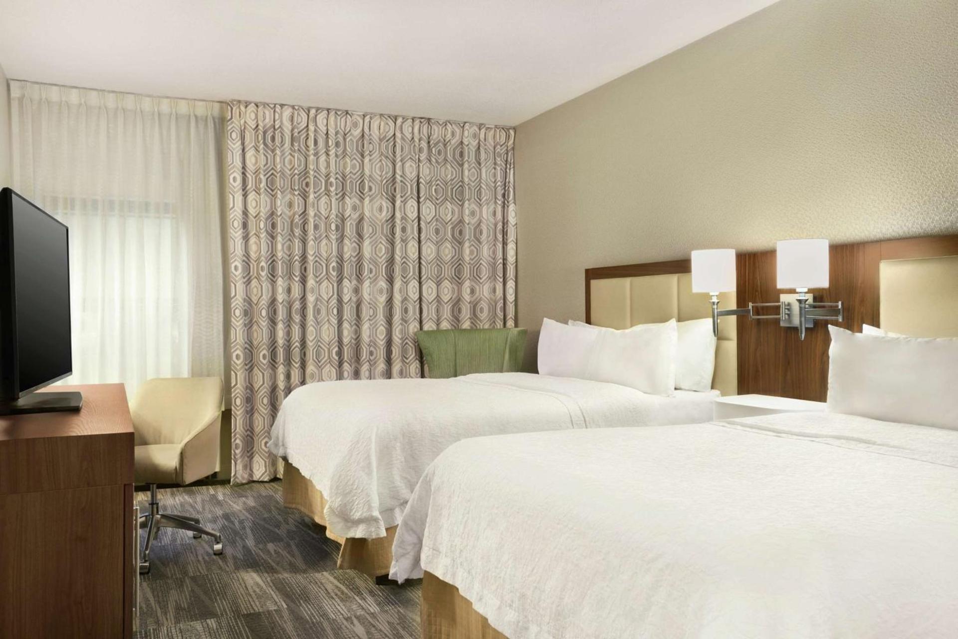 Hampton Inn Findlay photo 17