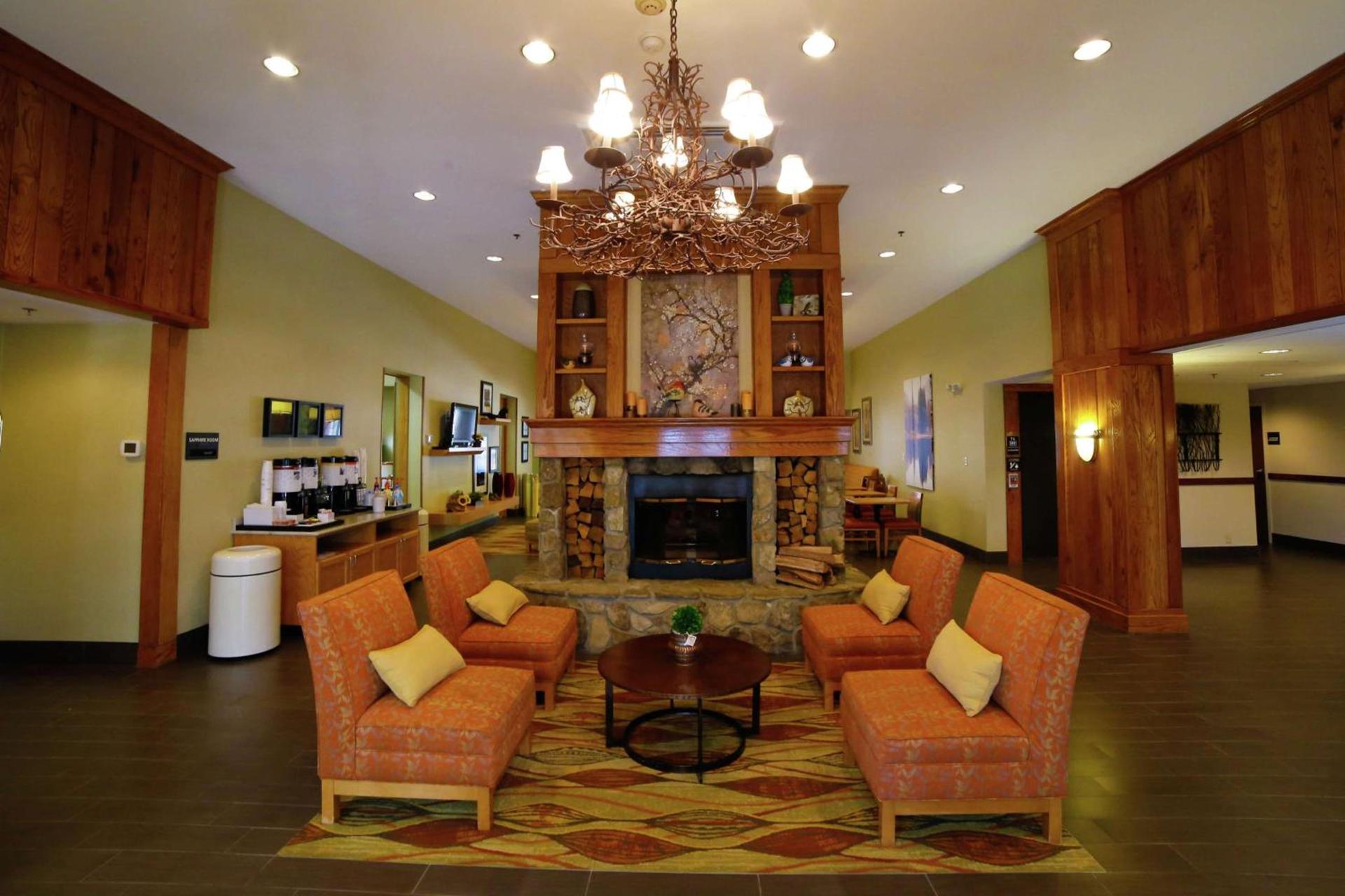 Hampton Inn Franklin, NC photo 3