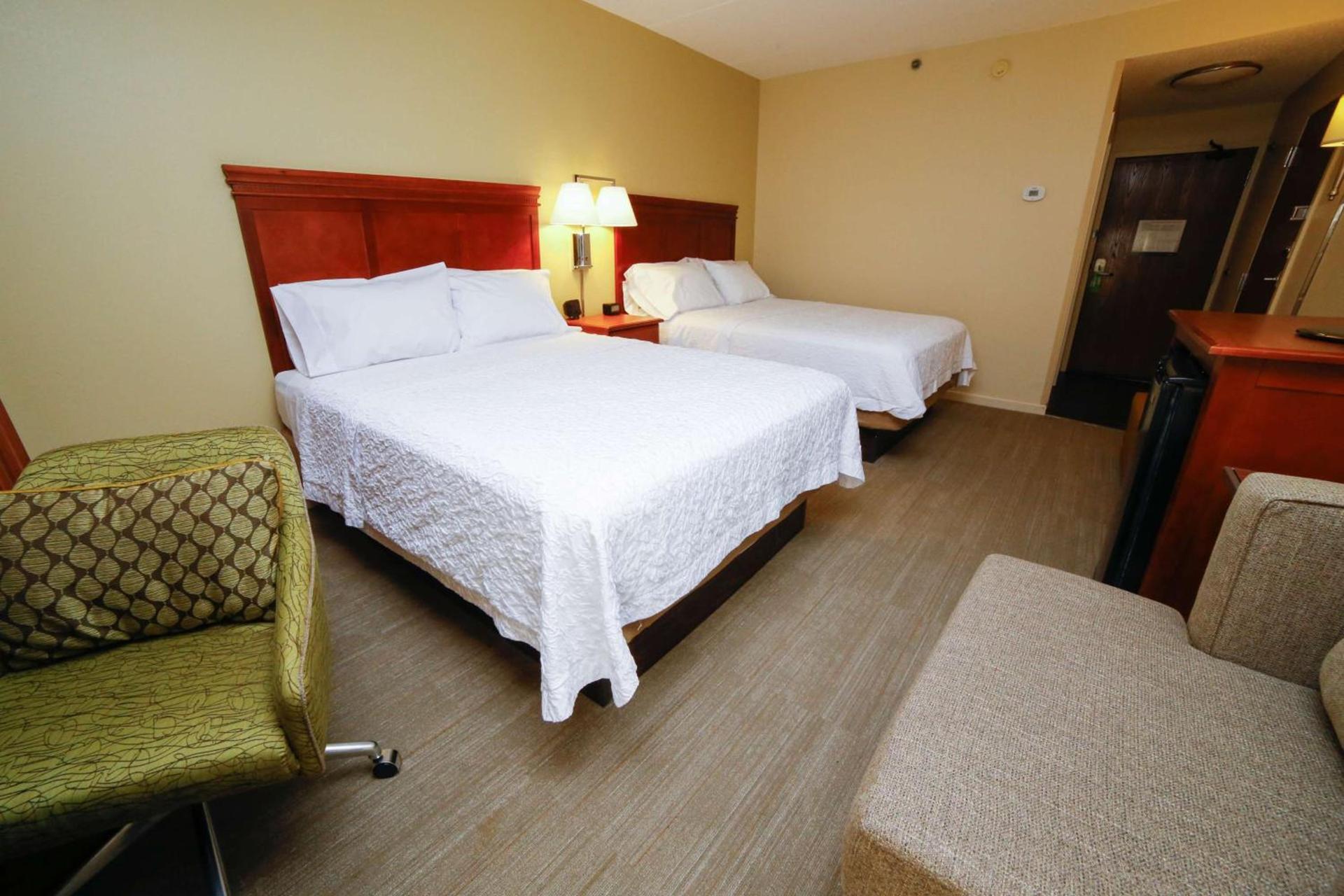 Hampton Inn Franklin, NC photo 21