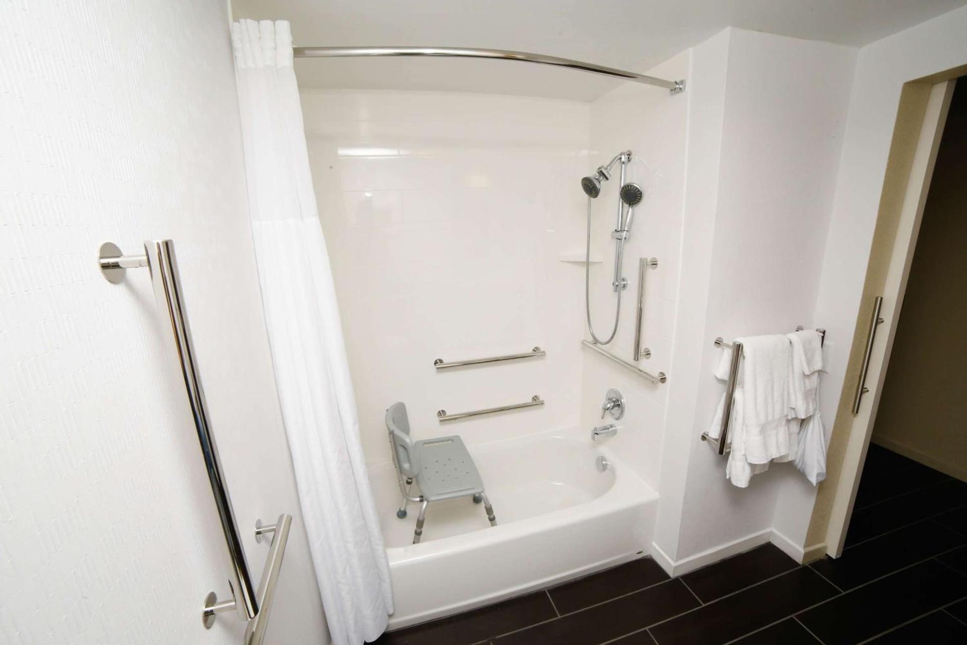 Hampton Inn Franklin, NC photo 26