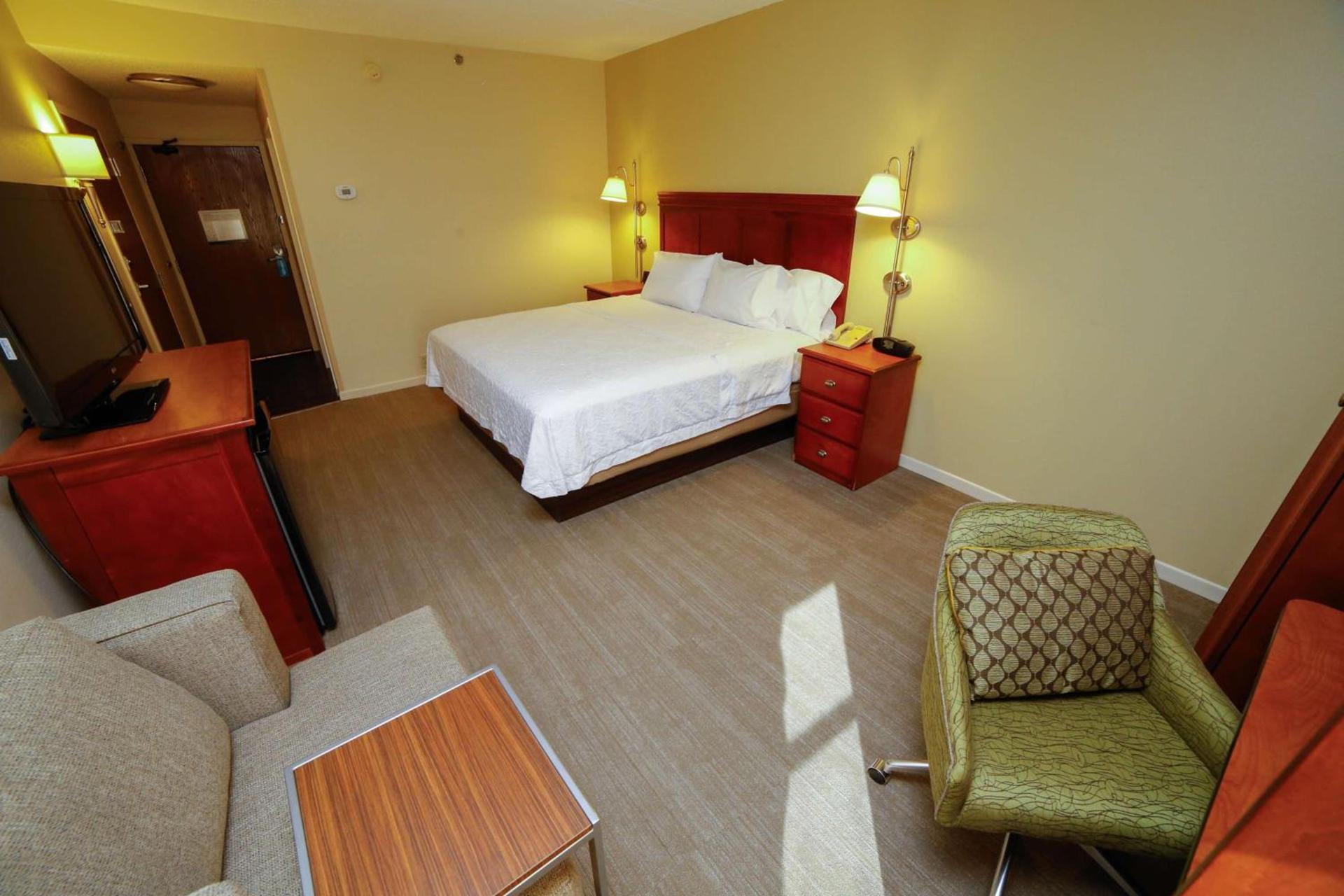 Hampton Inn Franklin, NC photo 32