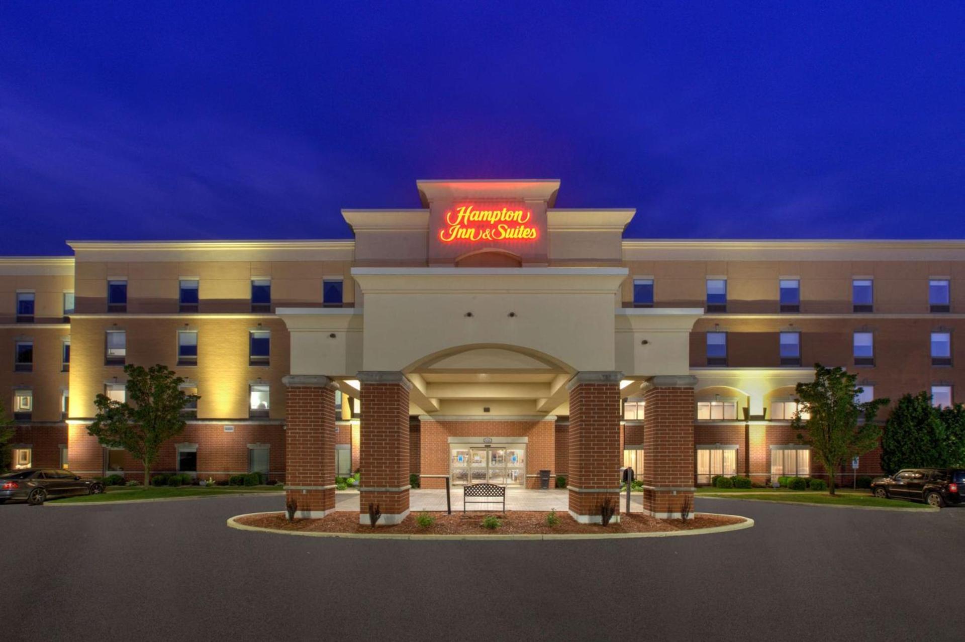 Hampton Inn and Suites Flint/Grand Blanc photo 3