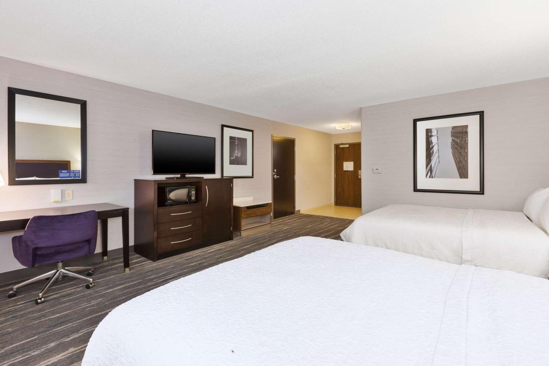 Hampton Inn and Suites Flint/Grand Blanc photo 23