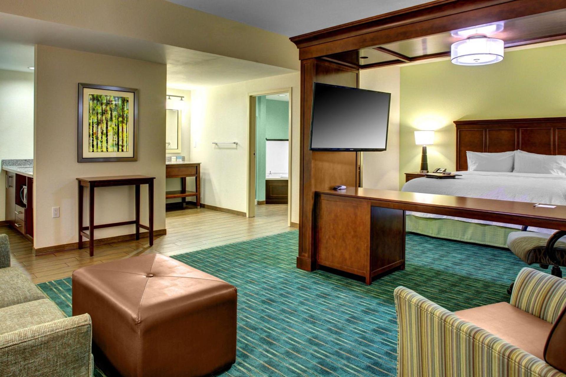 Hampton Inn and Suites Coconut Creek photo 14
