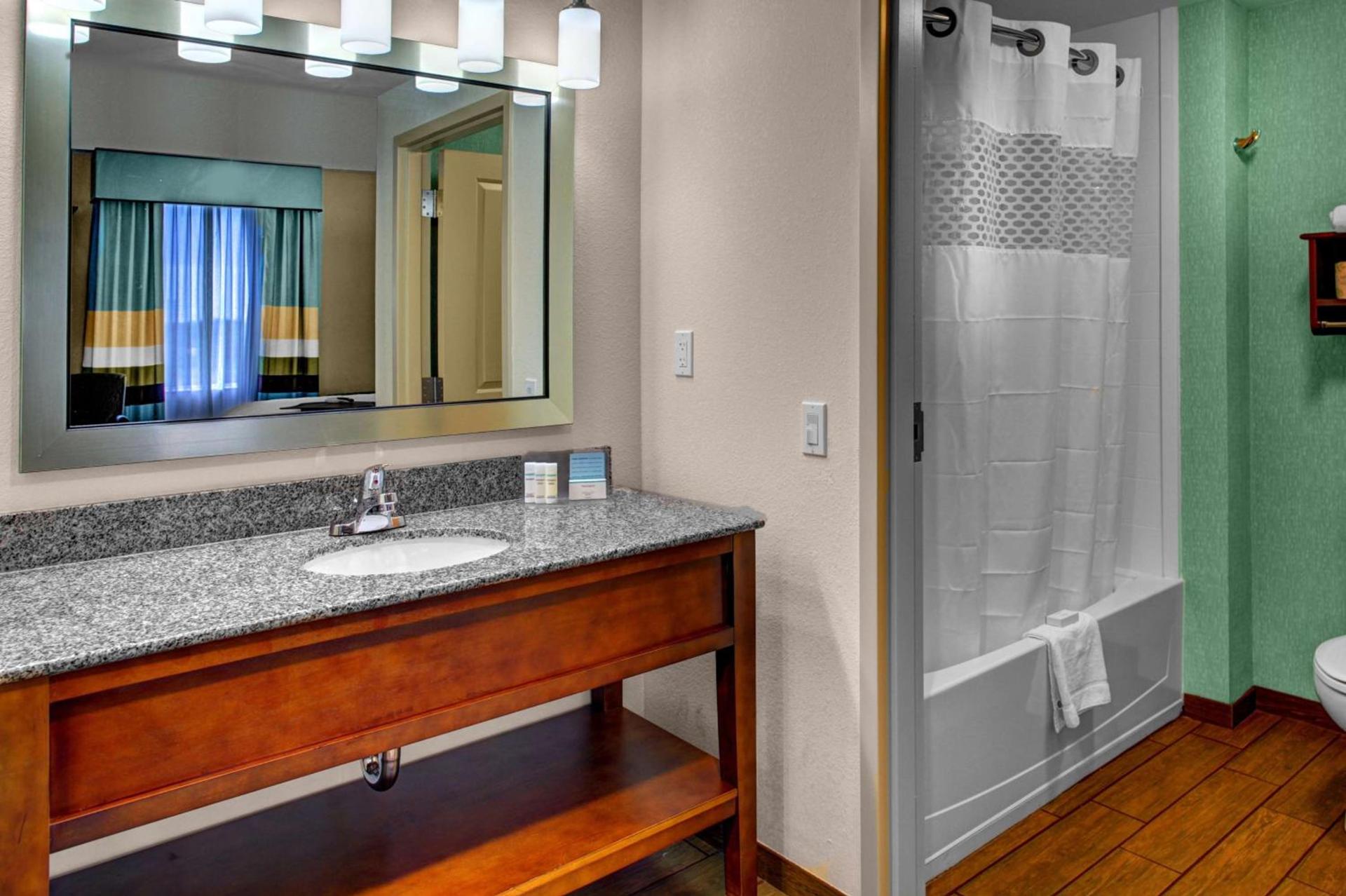 Hampton Inn and Suites Coconut Creek photo 19