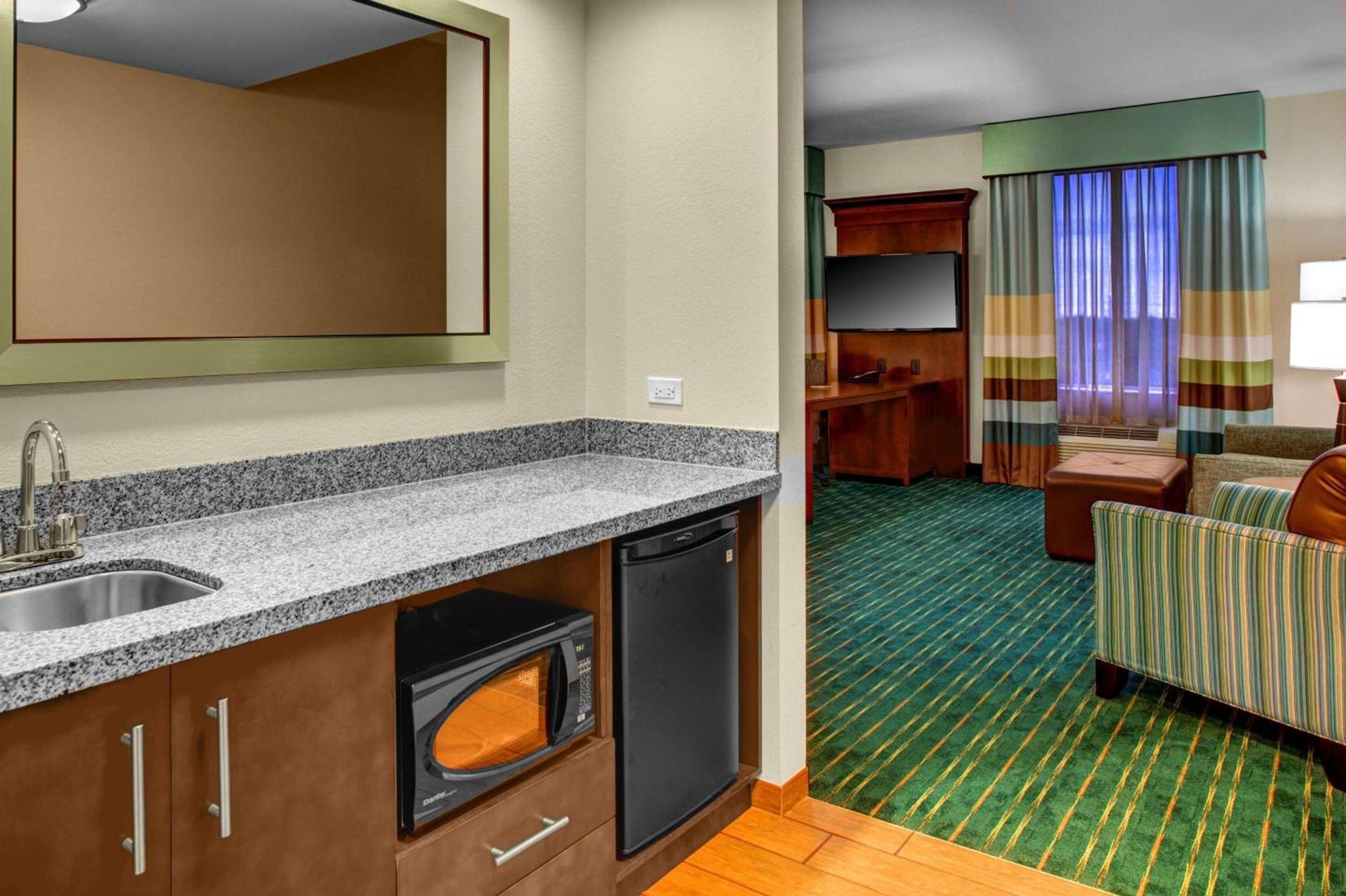 Hampton Inn and Suites Coconut Creek photo 21