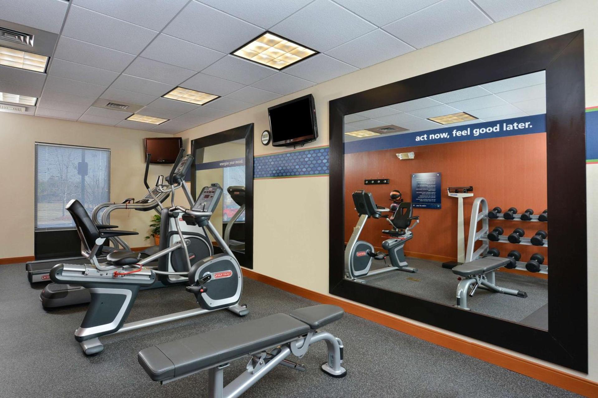 Hampton Inn Farmville photo 11