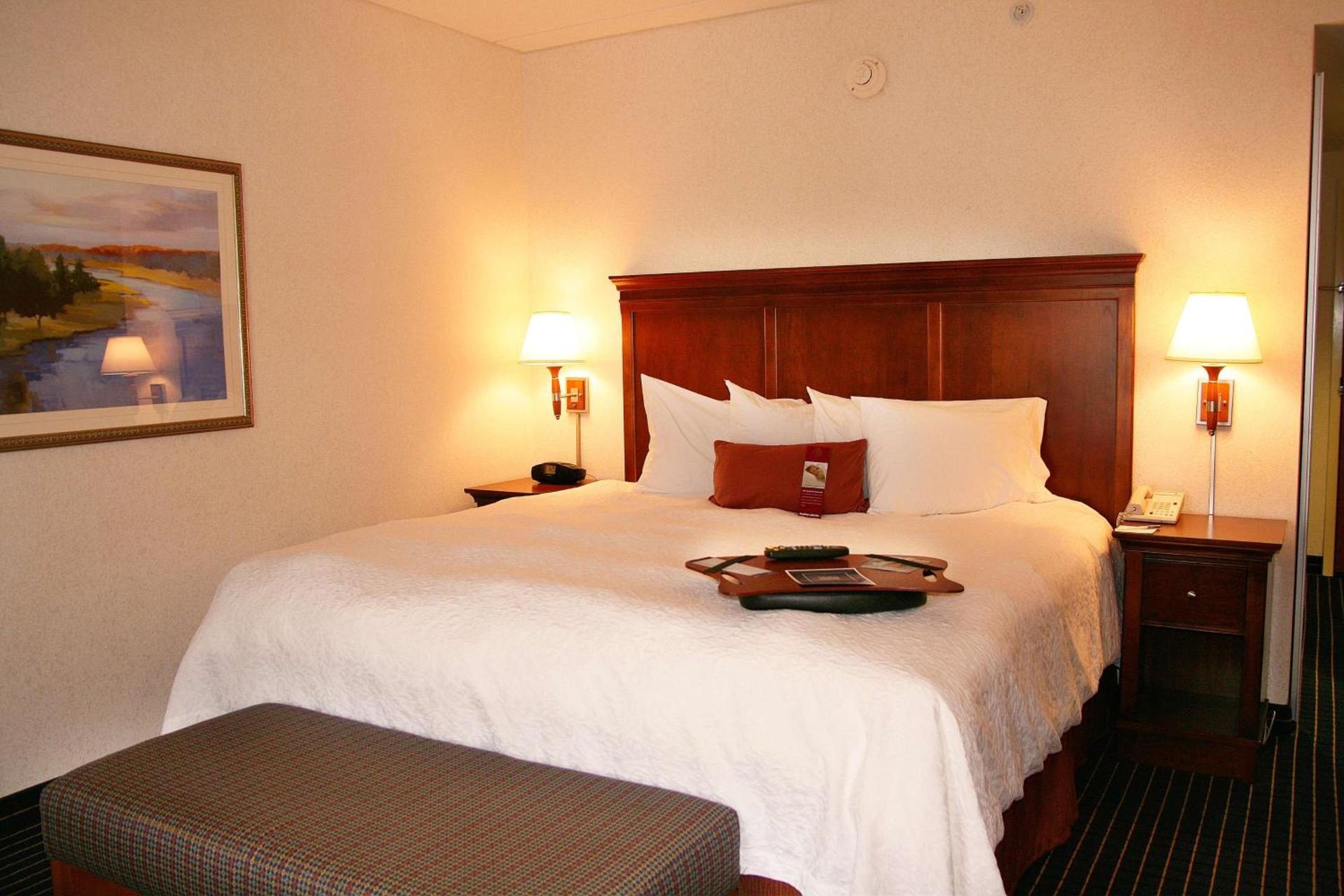 Hampton Inn Farmville photo 12